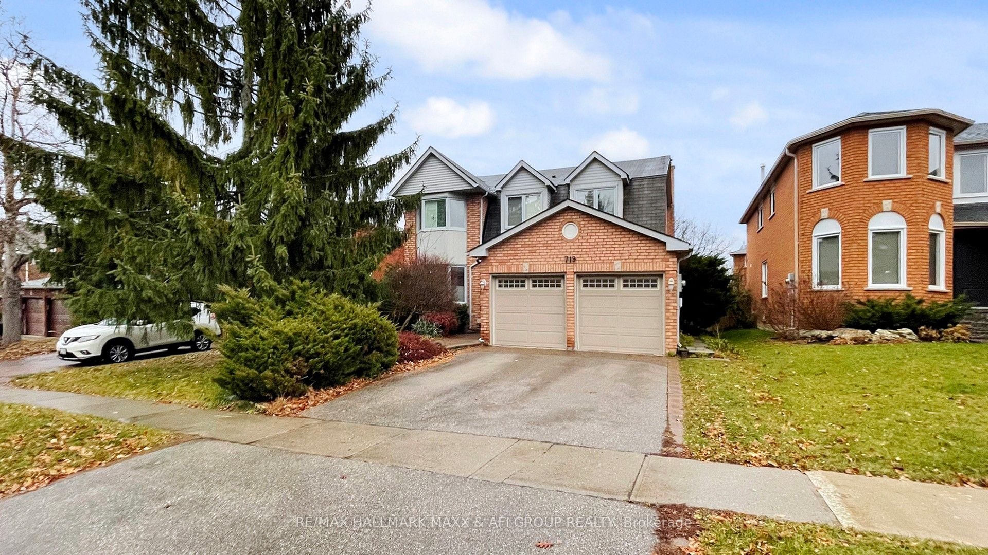 719 Shanahan Boulevard, Newmarket, ON, L3X 1P8