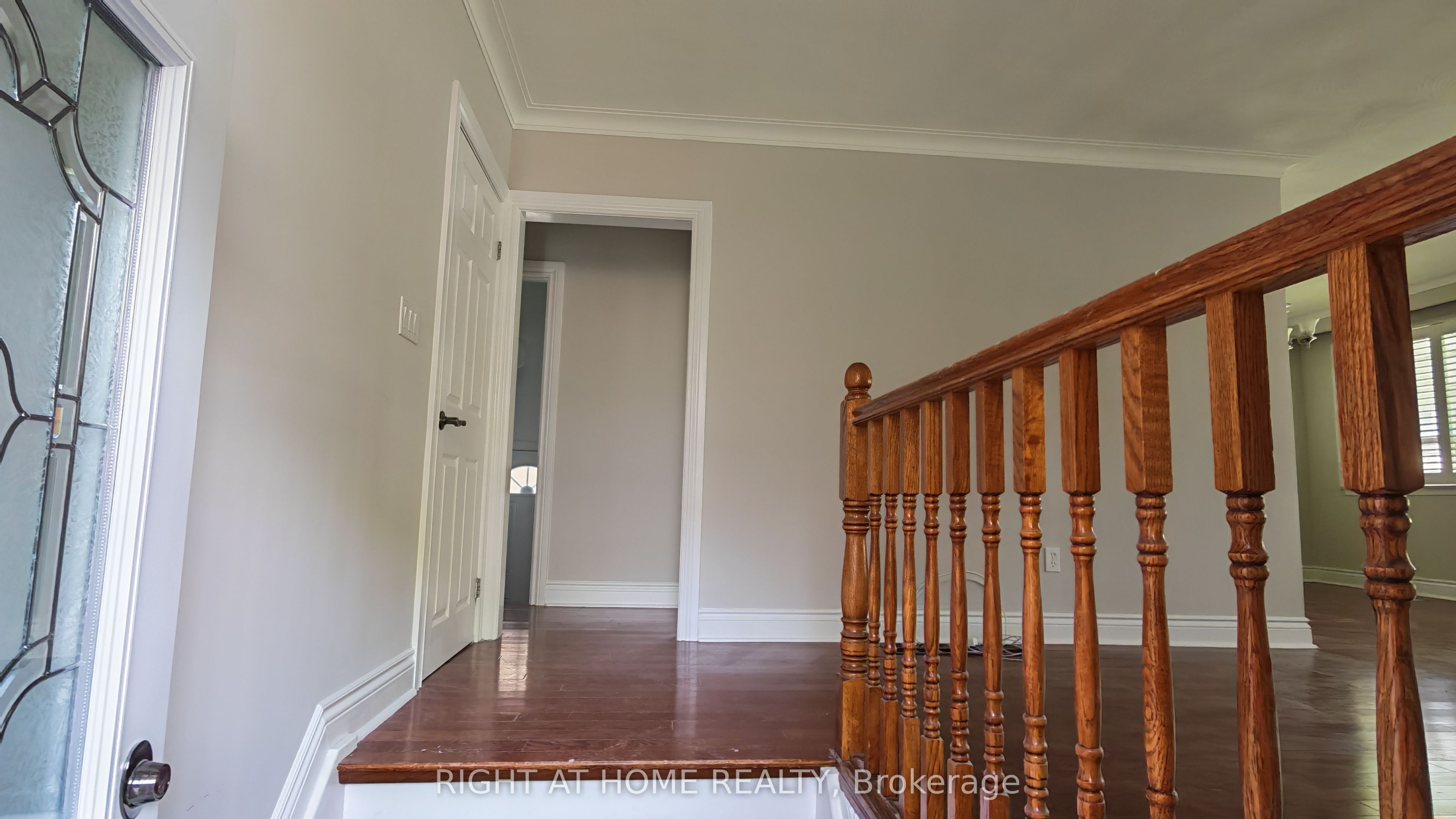 27 Sussex Avenue, Richmond Hill, ON, L4C 2E5 photo 4