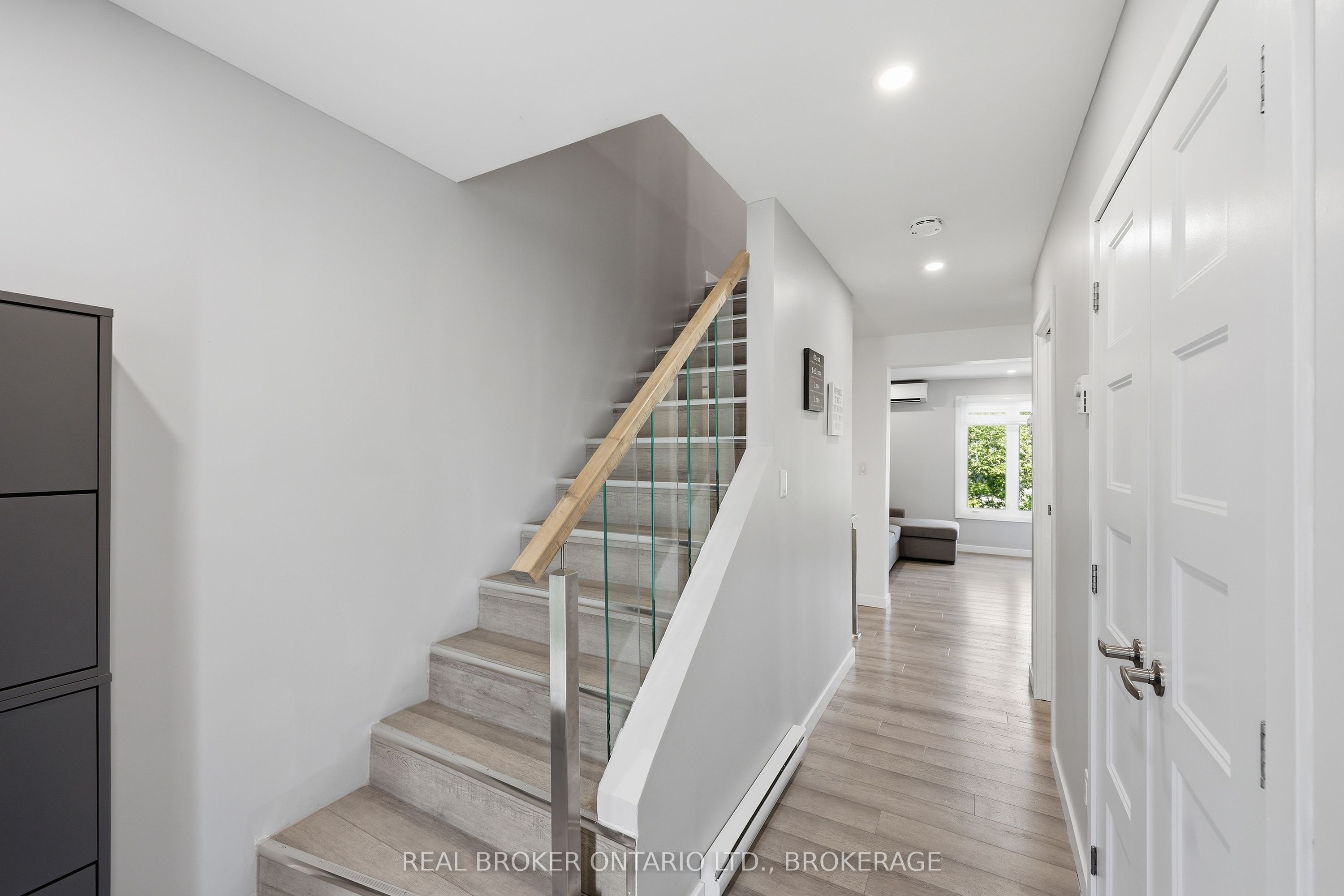 31 Coventry Crescent, Kingston, ON, K7M 7S1 photo 4