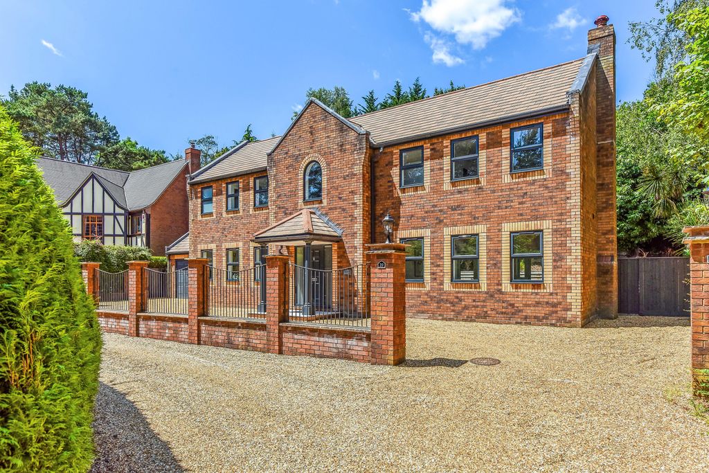 4 bed detached house for saleDavids Lane, Ringwood BH24