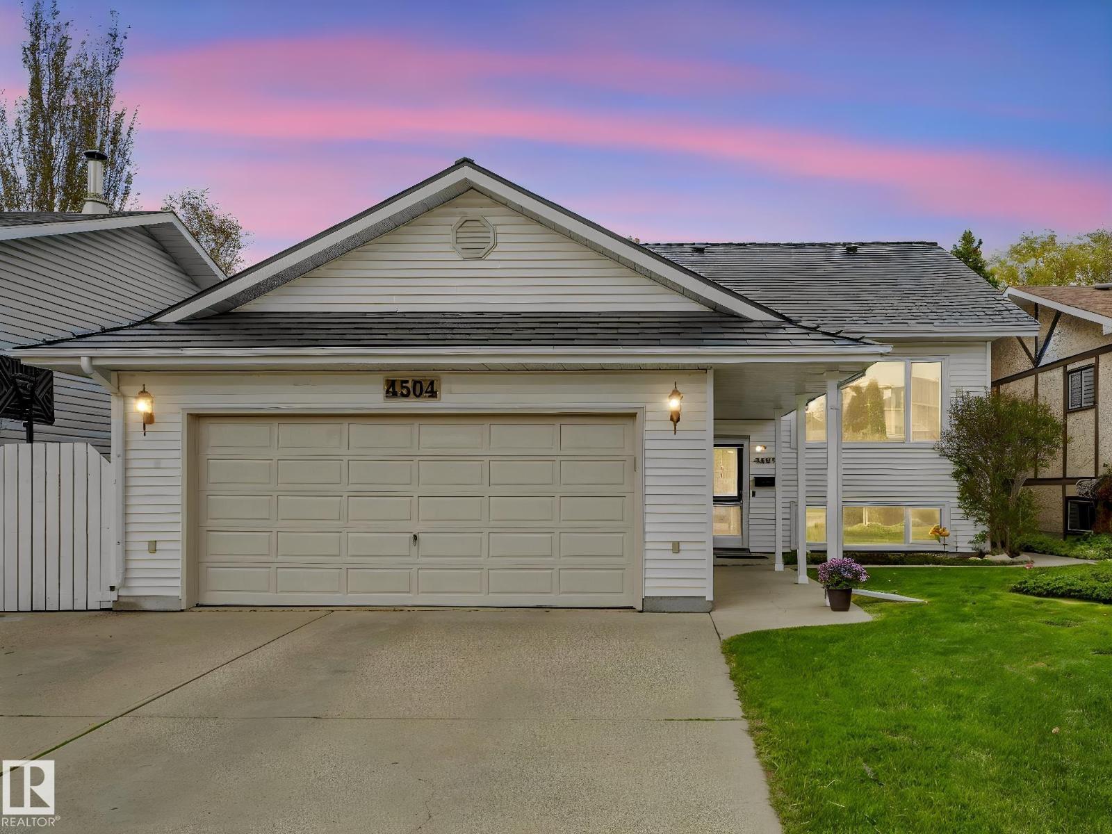 4504 29 Avenue NW, Edmonton, AB, T6L4S4