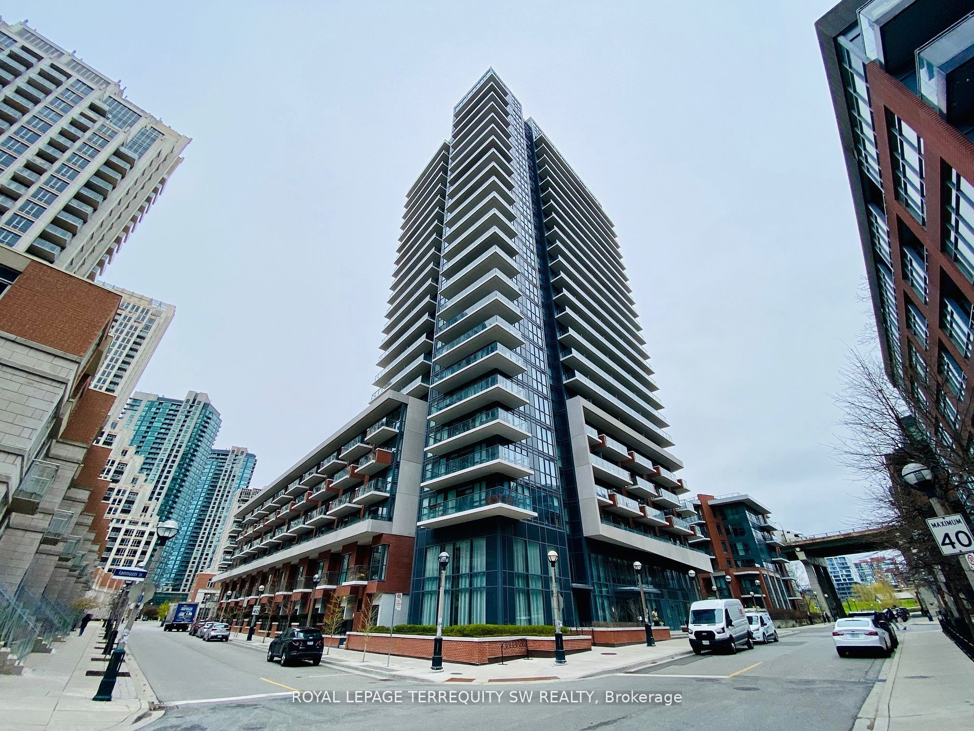 LPH09-38 Iannuzzi Street, Toronto, ON, M5V 0S2