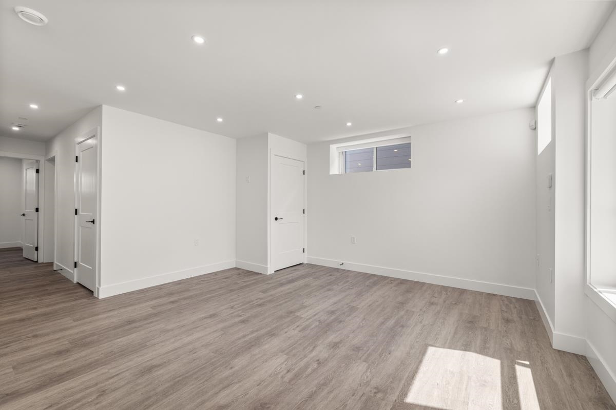 Additional image 6 of 2-62 21st Avenue E, Vancouver, BC, V5V 1P5
