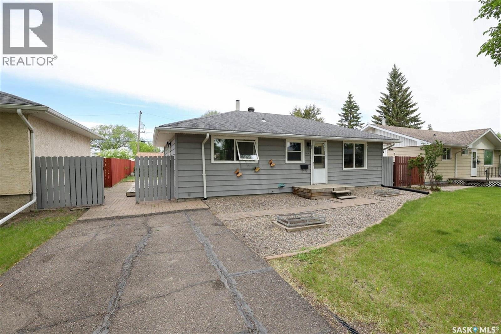 1834 Bond Street, Regina, SK, S4N1X9