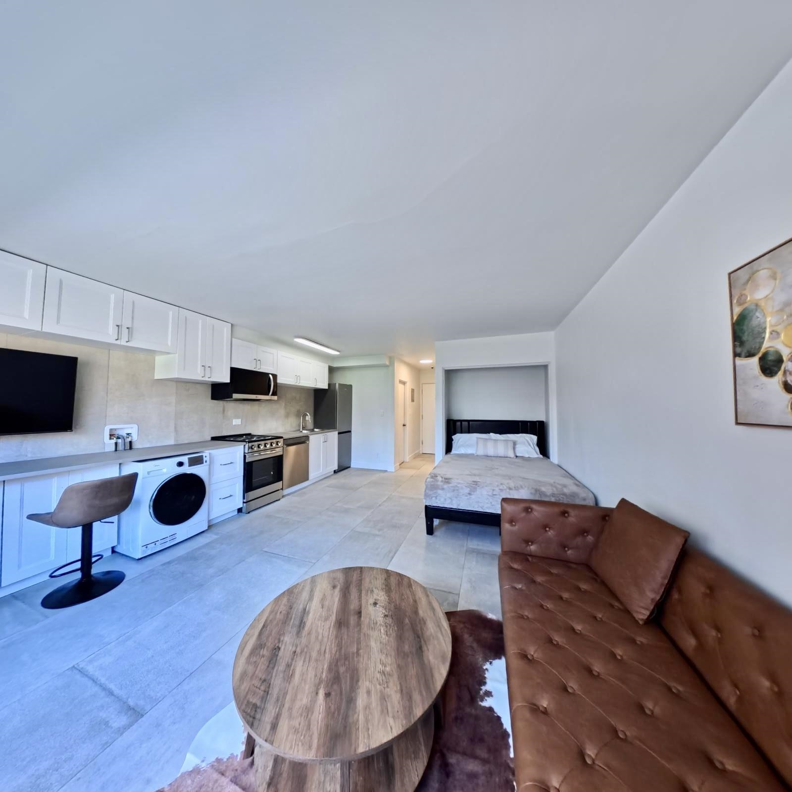 Additional image 3 of 201-1540 Haro Street , Vancouver, BC, V6G 1G6