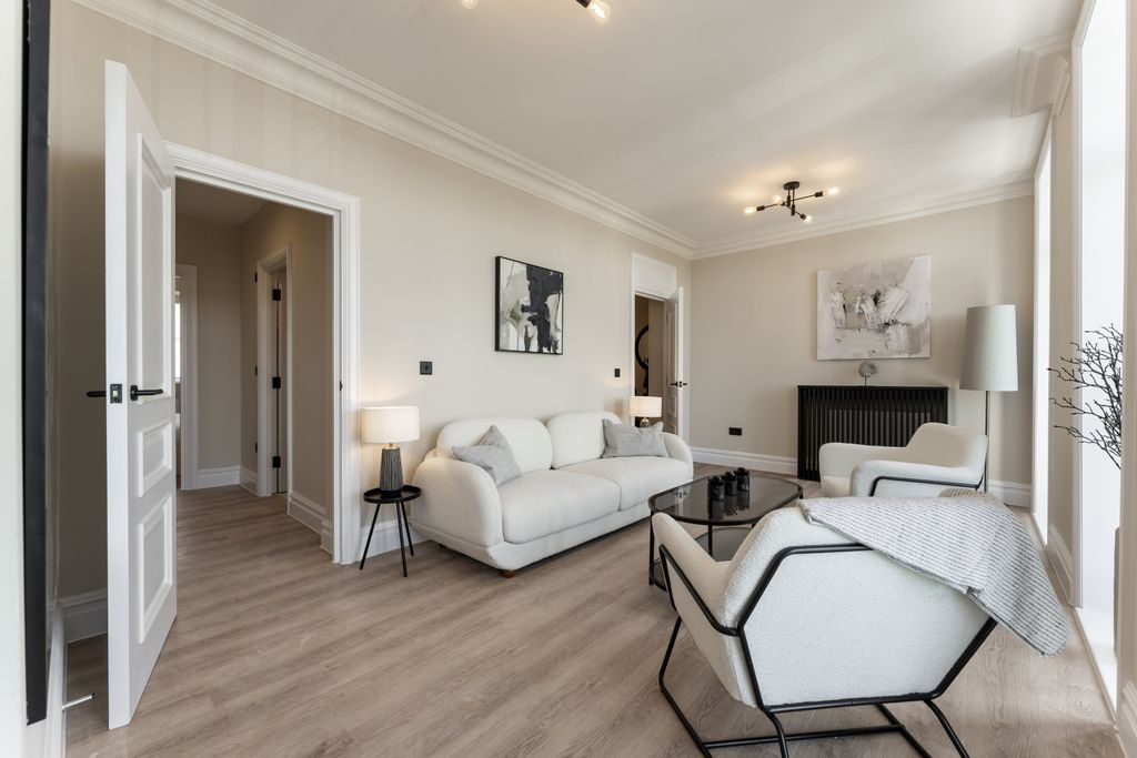 Additional image 7 of 2 bed flat for saleAlbion Place, Ramsgate, Kent CT11
