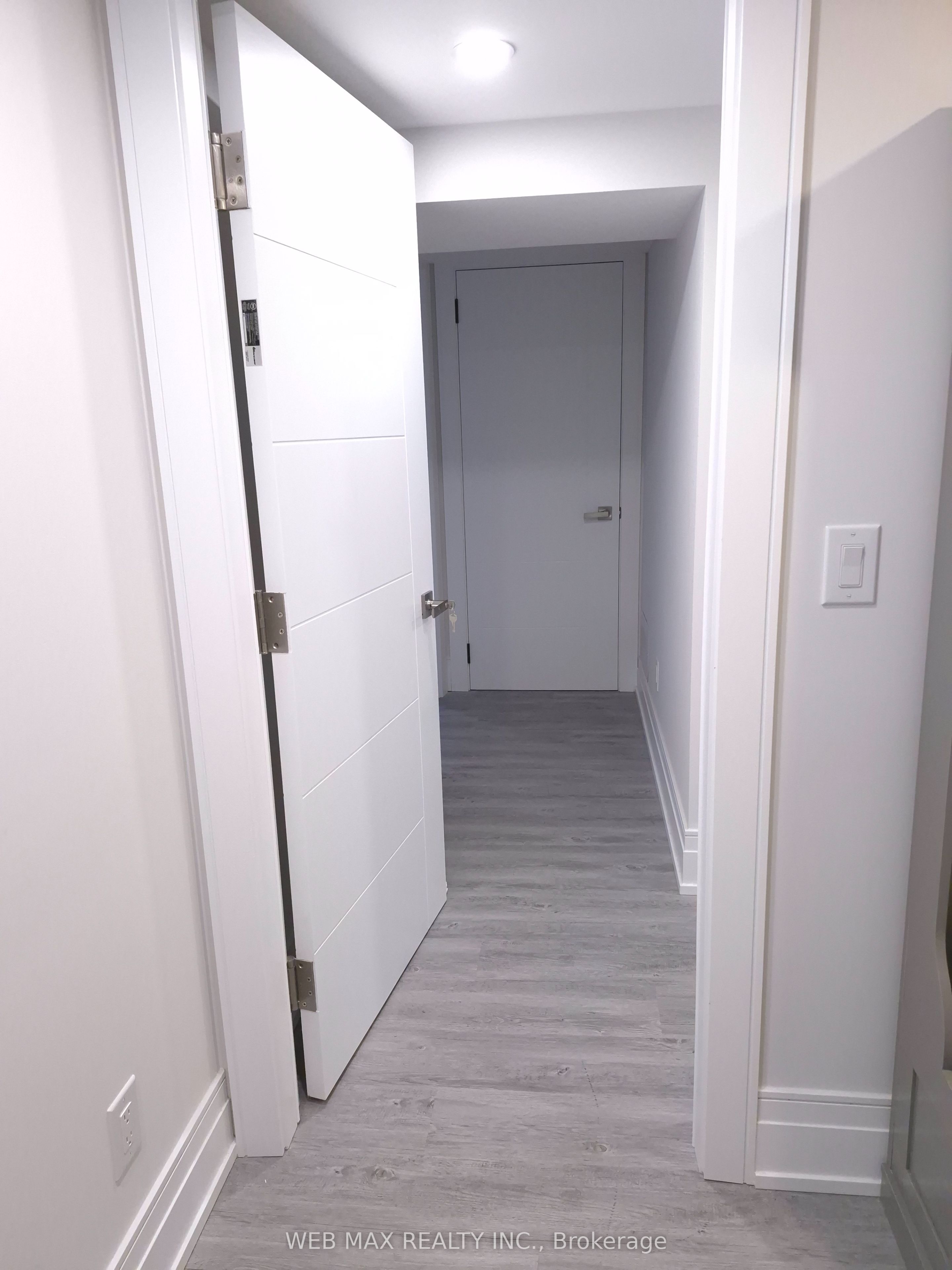 Bsmt-4 Porter Crescent, Toronto, ON, M1P 1E7 photo 3