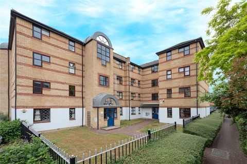 Windsock Close, London SE16, Studio to rent