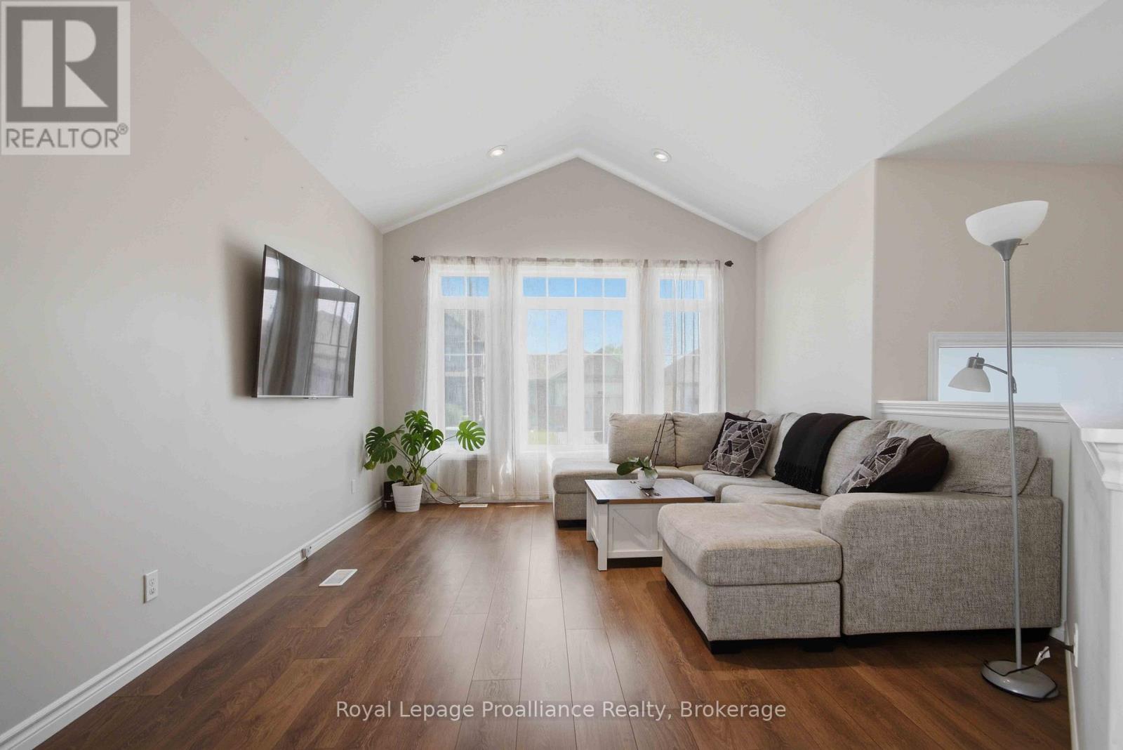 5 Walnut Drive, Belleville, ON, K8N 0E3 photo 4