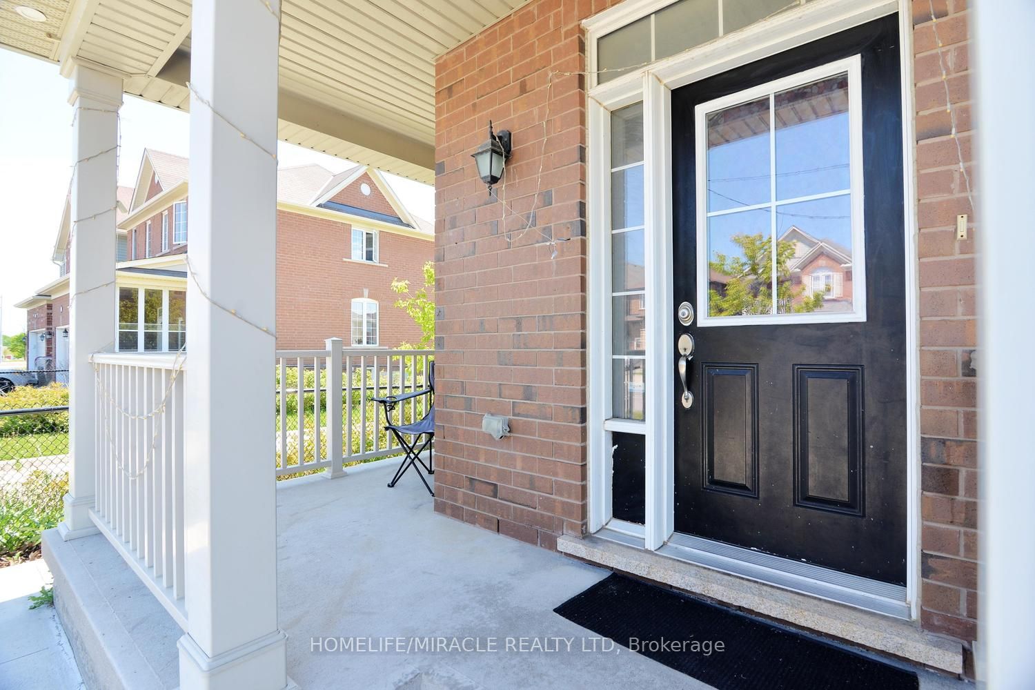 8 Robert Parkinson Drive, Brampton, ON, L7A 0Y3 photo 3