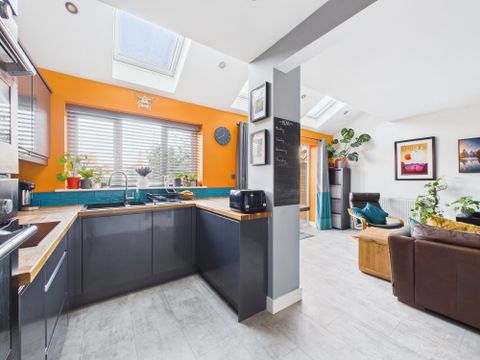 Devon Drive, Sherwood, Nottingham NG5