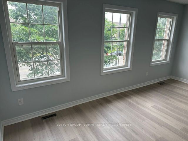 5440 Tenth Line W, Mississauga, ON, L5M 0G5 photo 2