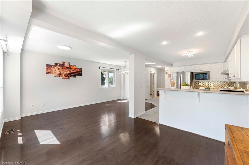 500 Robert Ferrie Drive, Kitchener, ON, N2P 2T7 photo 5