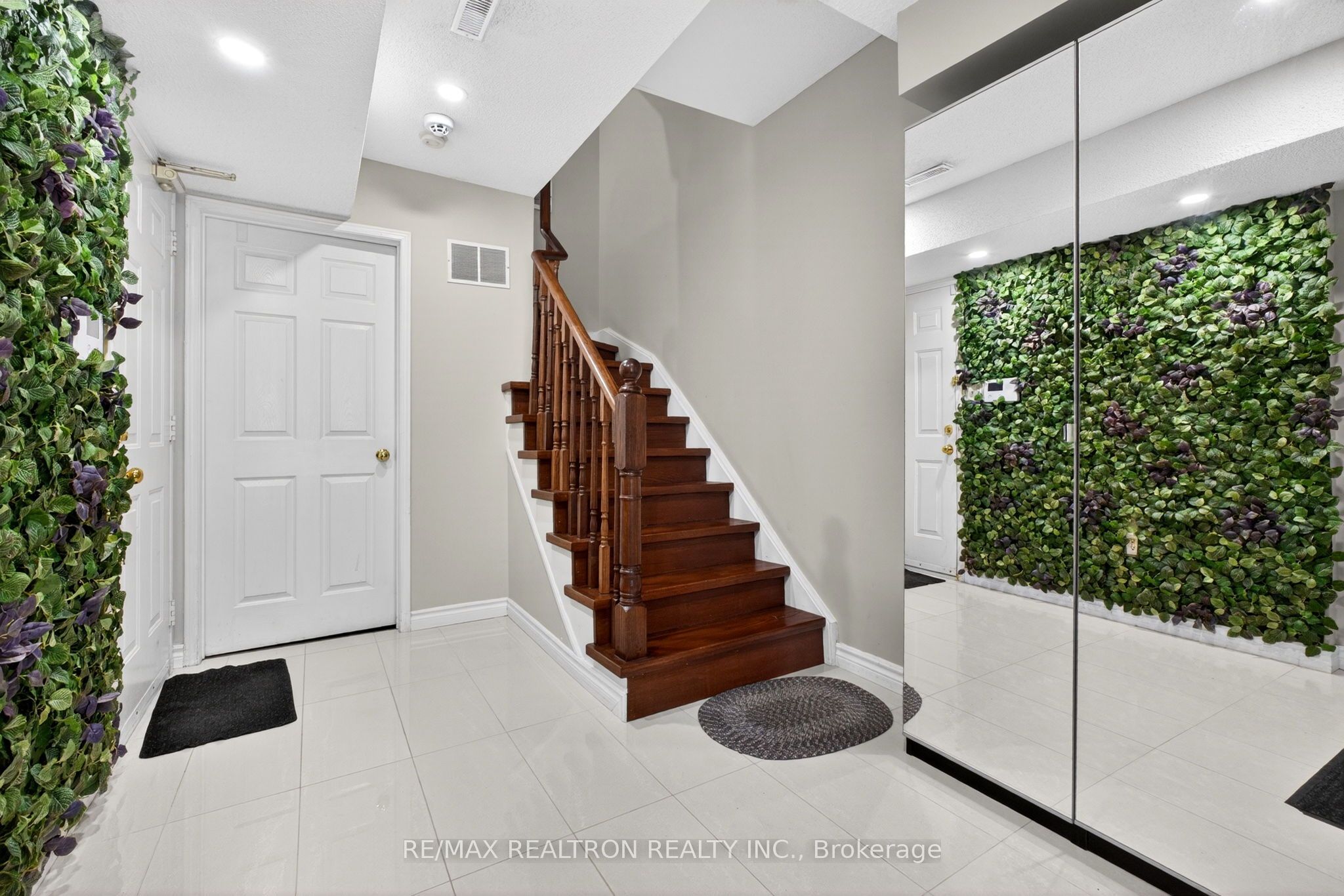 37-2 Hedge End Road, Toronto, ON, M1B 5Z8 photo 3