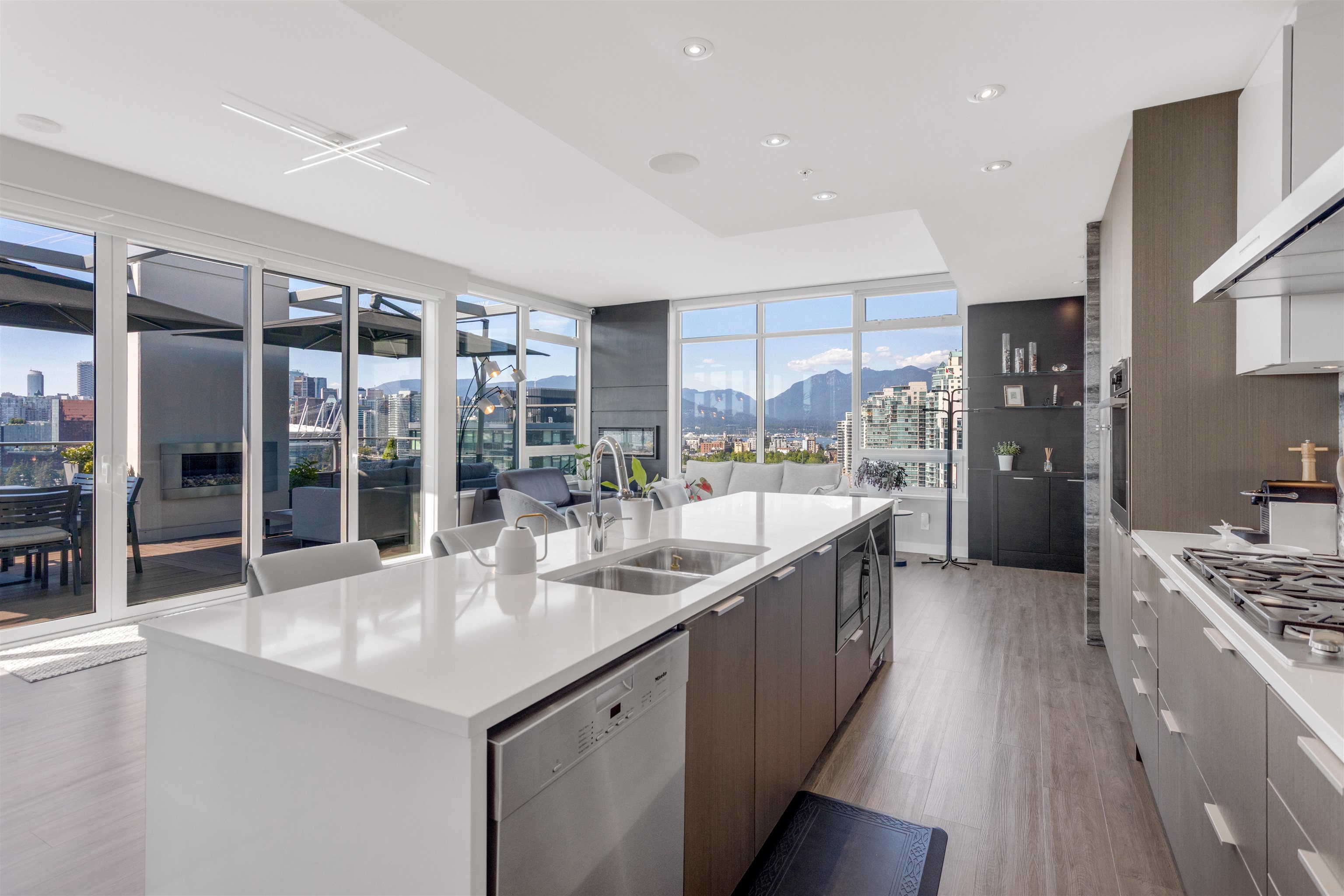 Additional image 3 of 2101-110 Switchmen Street, Vancouver, BC, V6A 0C6