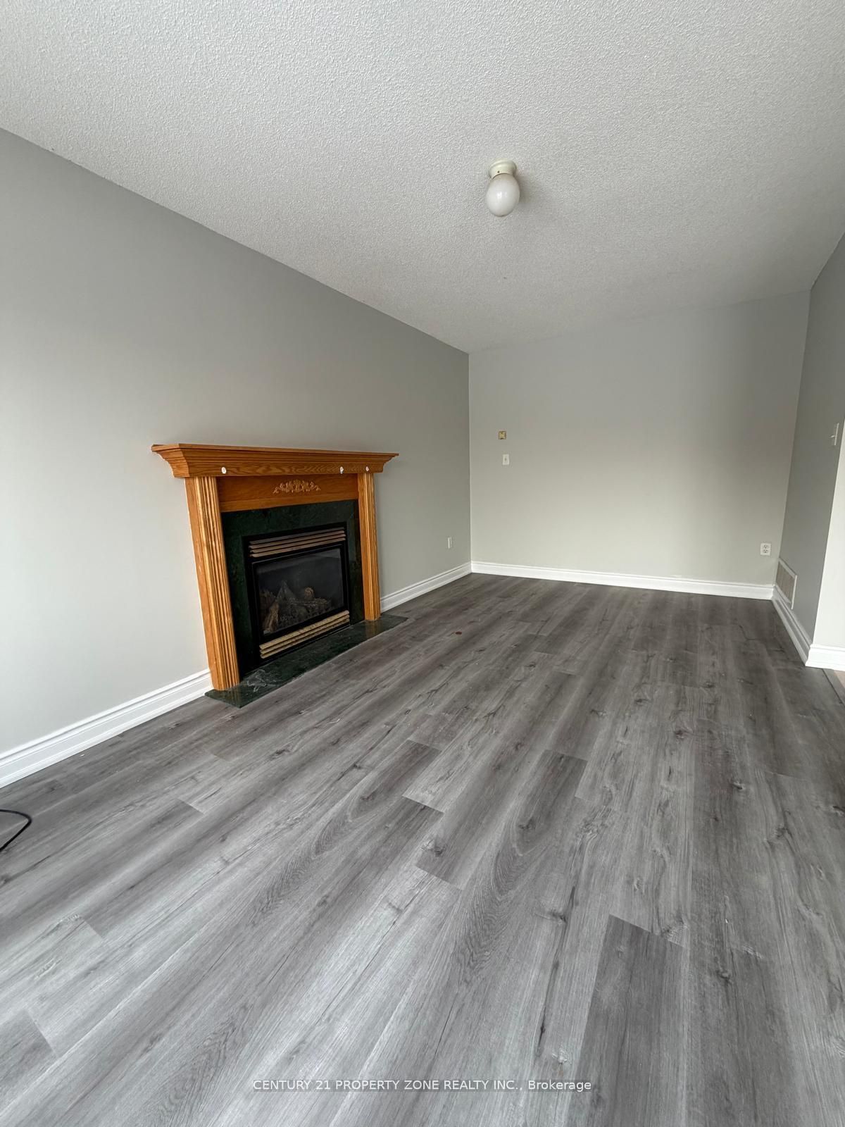 42 Patrick Drive, Barrie, ON, L4N 0H1 photo 2