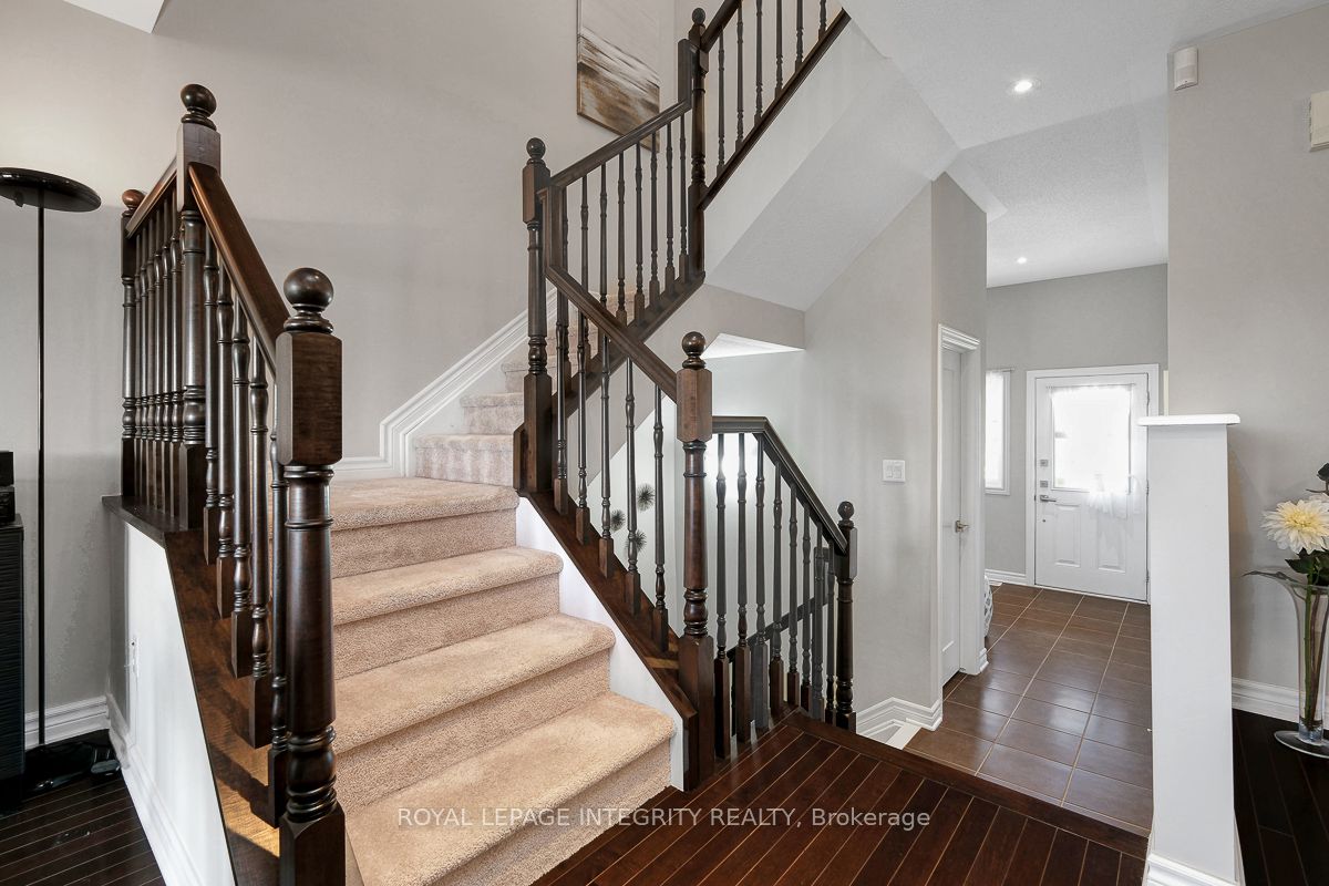 352 Axis Way, Ottawa, ON, K1W 0J9 photo 4