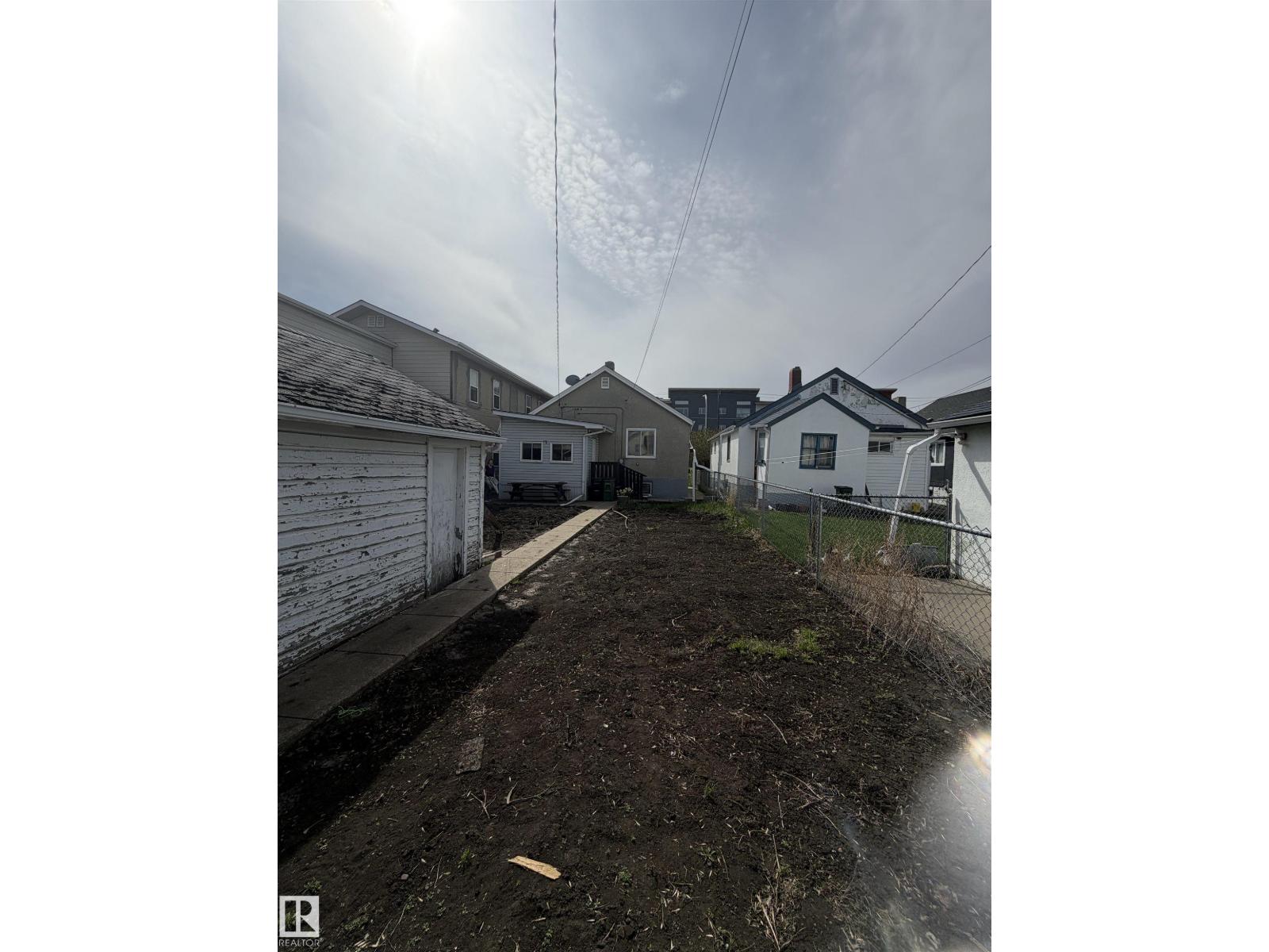 9630 106 Avenue NW, Edmonton, AB, T5H0N4 photo 4