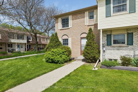 Additional image 8 of 72-580 Eyer Drive, Pickering, ON, L1W 3B7