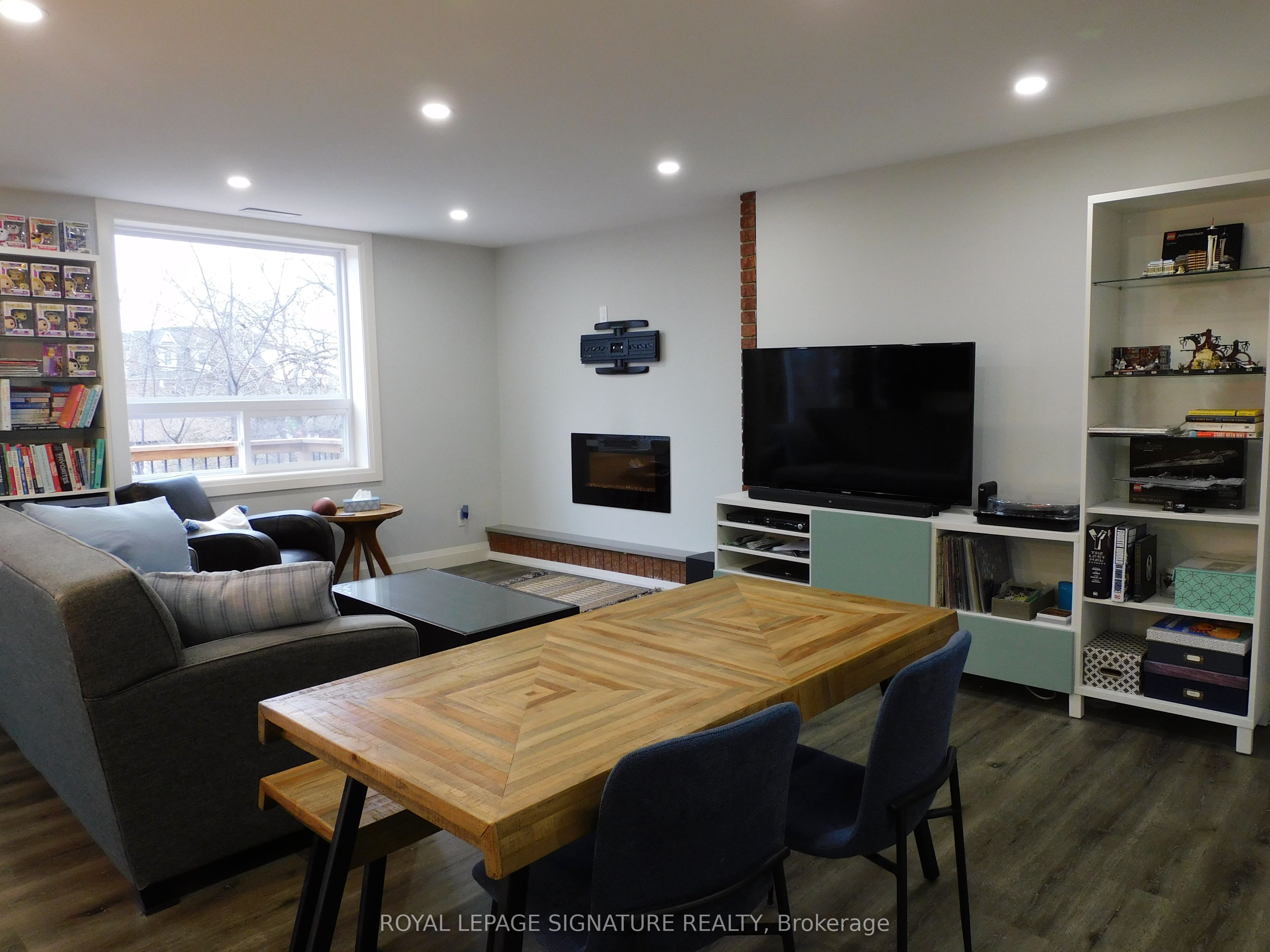 B-25 Tannery Street, Mississauga, ON, L5M 1V1