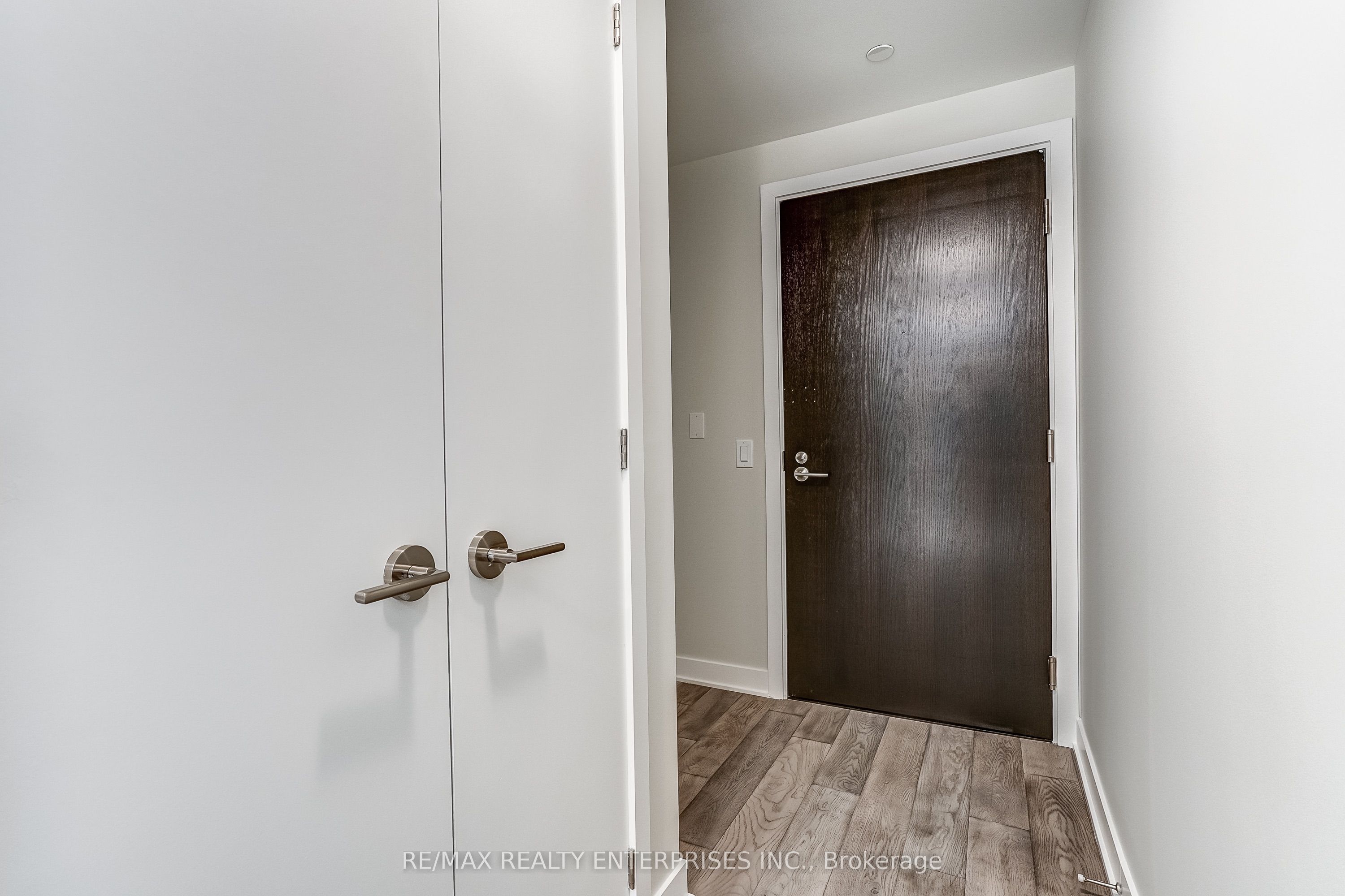 Additional image 6 of 2409-11 Yorkville Avenue, Toronto, ON, M4W 0B7