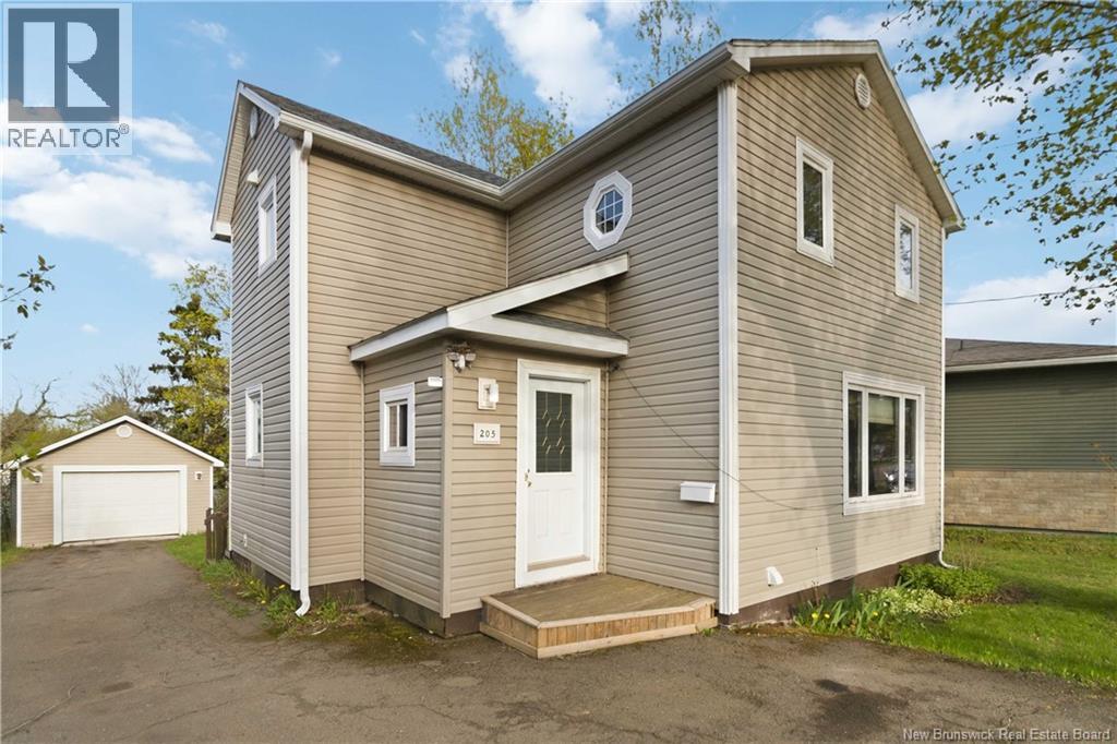 205 Broadway Street, Moncton, NB, E1A3Y3