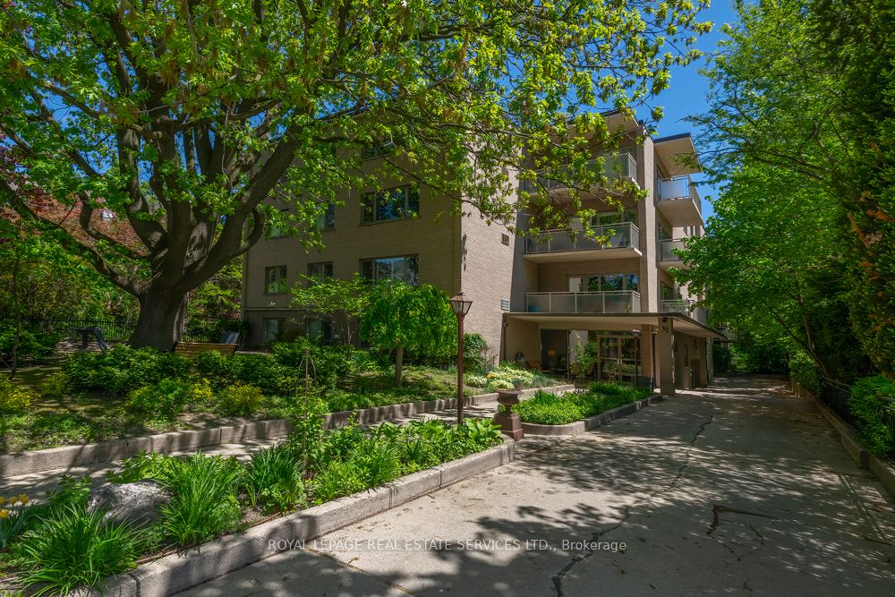 103-31 Rosedale Road, Toronto, ON, M4W 2P5