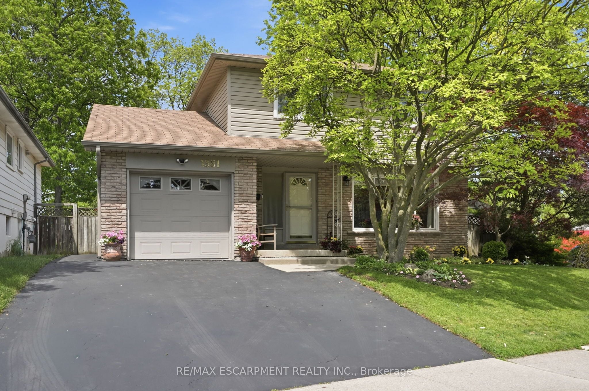 1381 Majestic Drive, Burlington, ON, L7M 1G5 photo 3