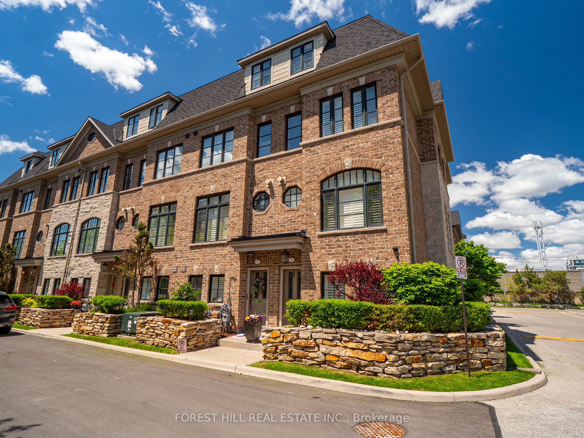 78 Cormier Heights, Toronto, ON, M8W 4S5