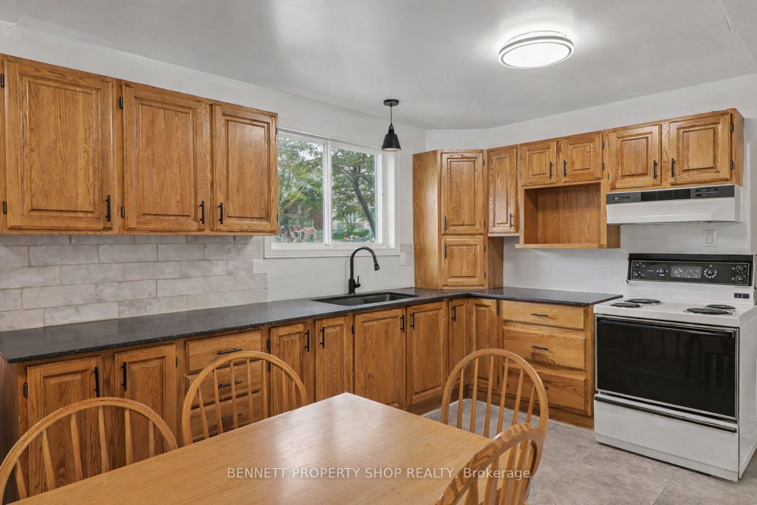 1312 Avenue R Avenue, Ottawa, ON, K1G 0B9 photo 4