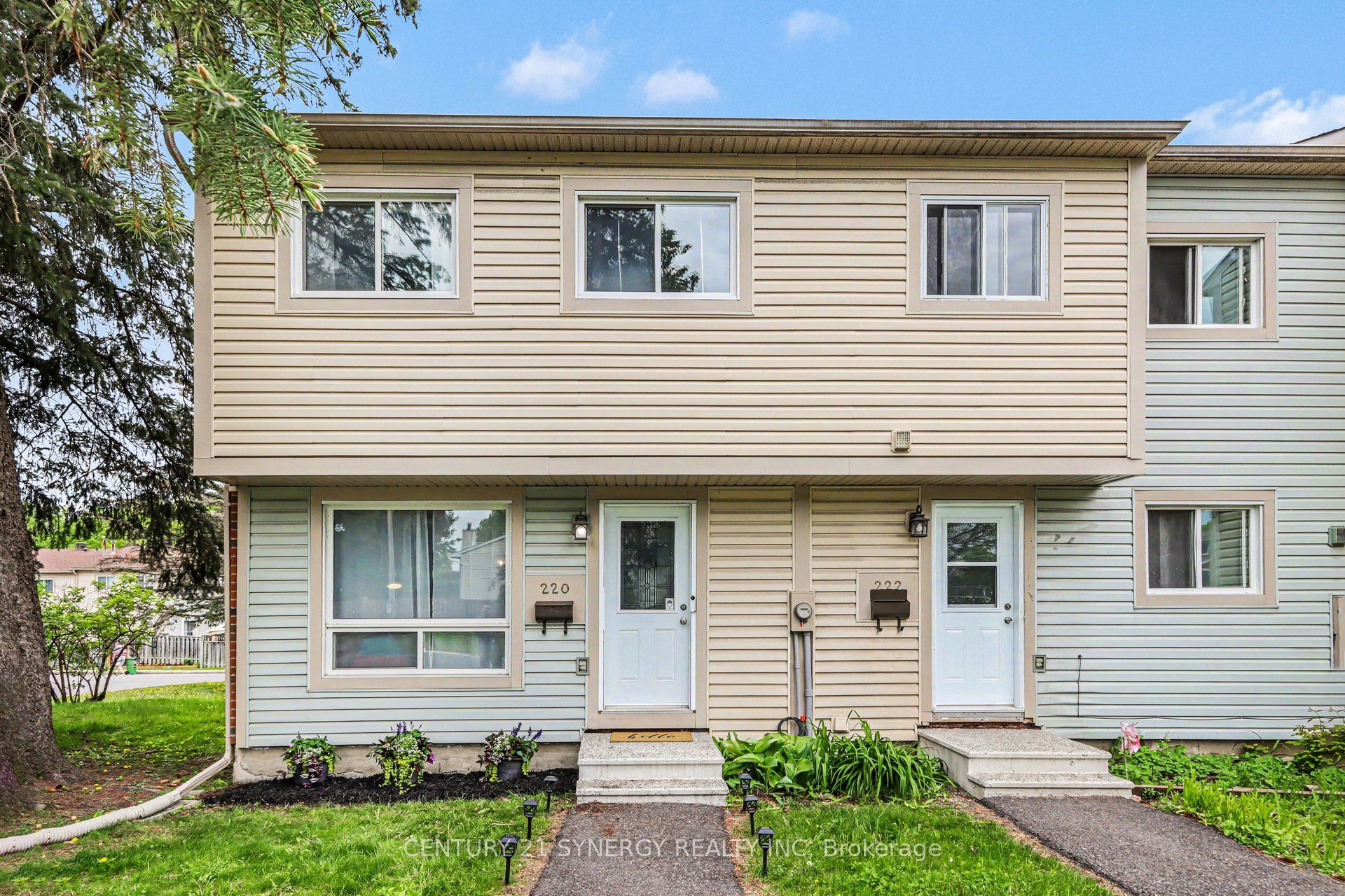 220 Millroad Way, Ottawa, ON, K1E 2C9