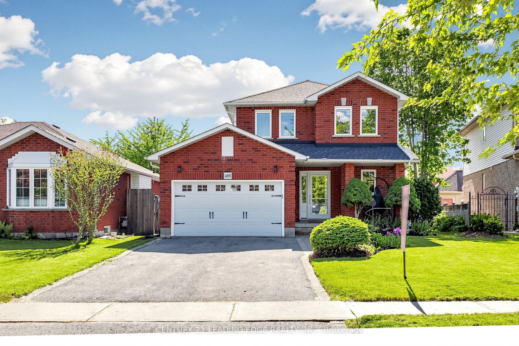 689 Sundance Circle, Oshawa, ON, L1J 8N9