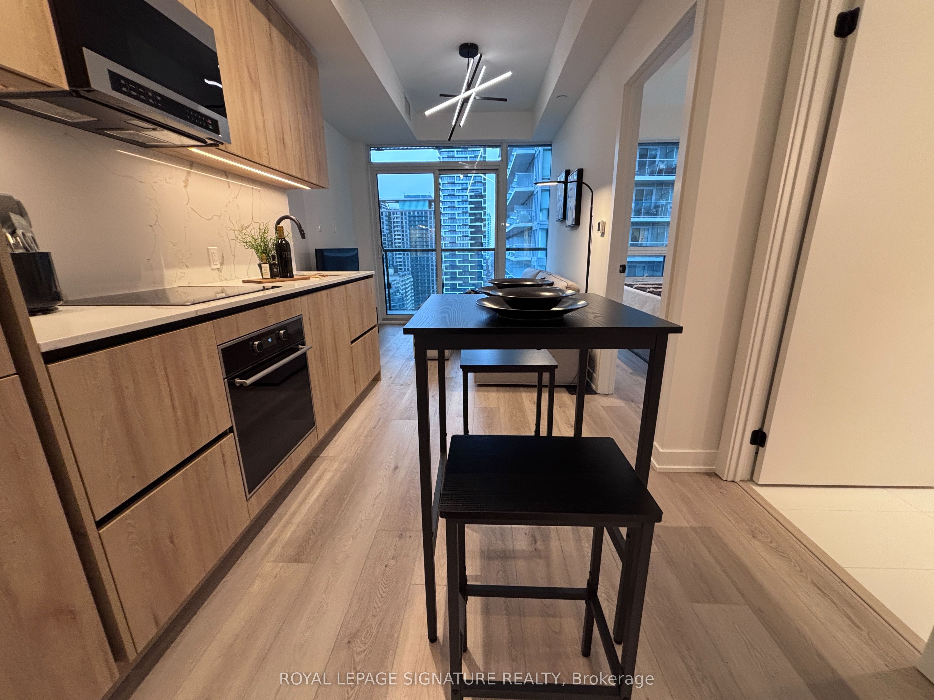 Additional image 3 of 2104-127 Broadway Avenue, Toronto, ON, M4P 1V4
