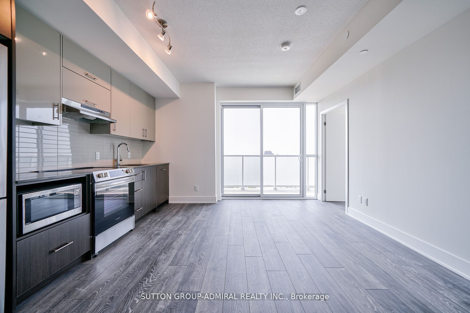 2115-188 Fairview Mall Drive, Toronto, ON, M2J 4T1 photo 3