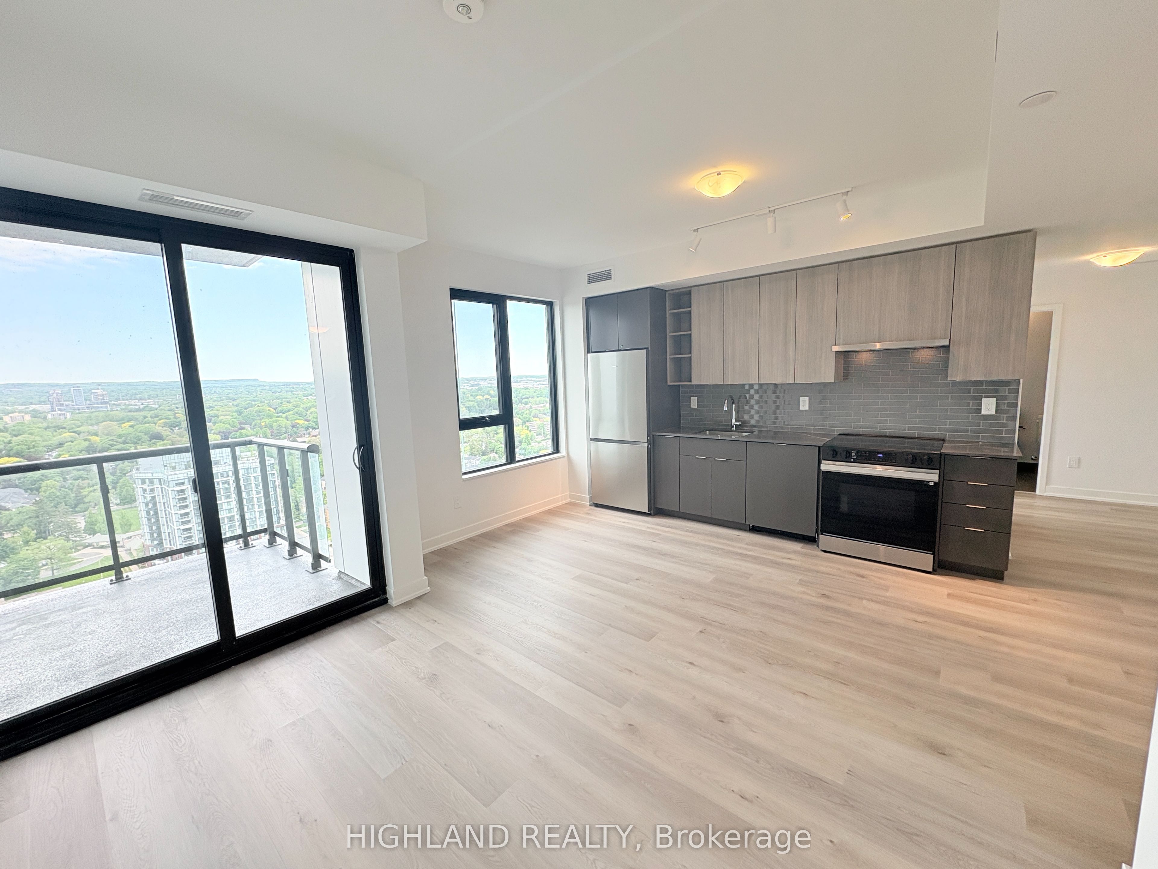 2402-2075 Lakeshore Road, Burlington, ON, L7R 0H3 photo 4