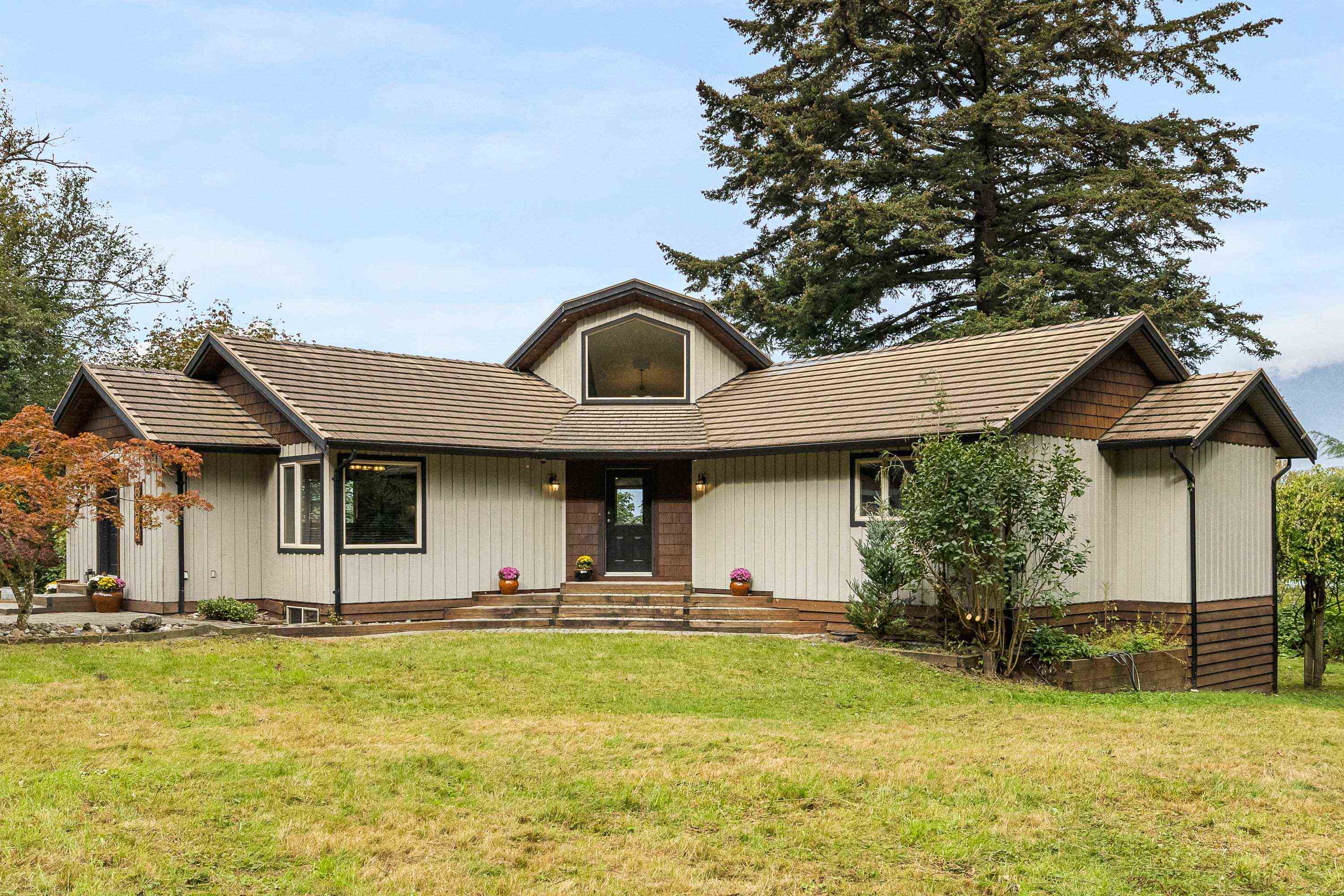 8379 Chelmsford Place, Chilliwack, BC, V2R 3X2 photo 2