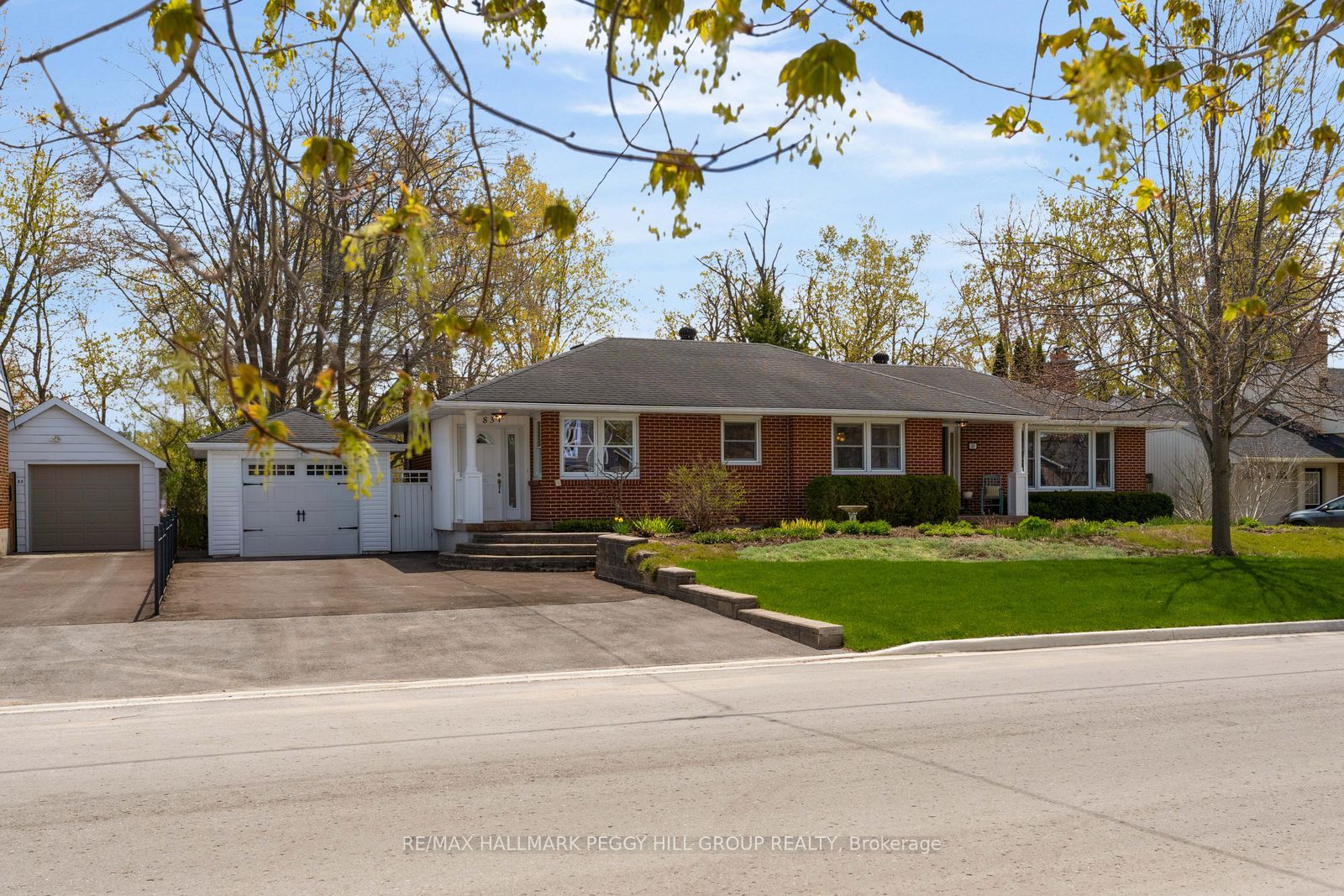 83 Eugenia Street, Barrie, ON, L4M 1P9