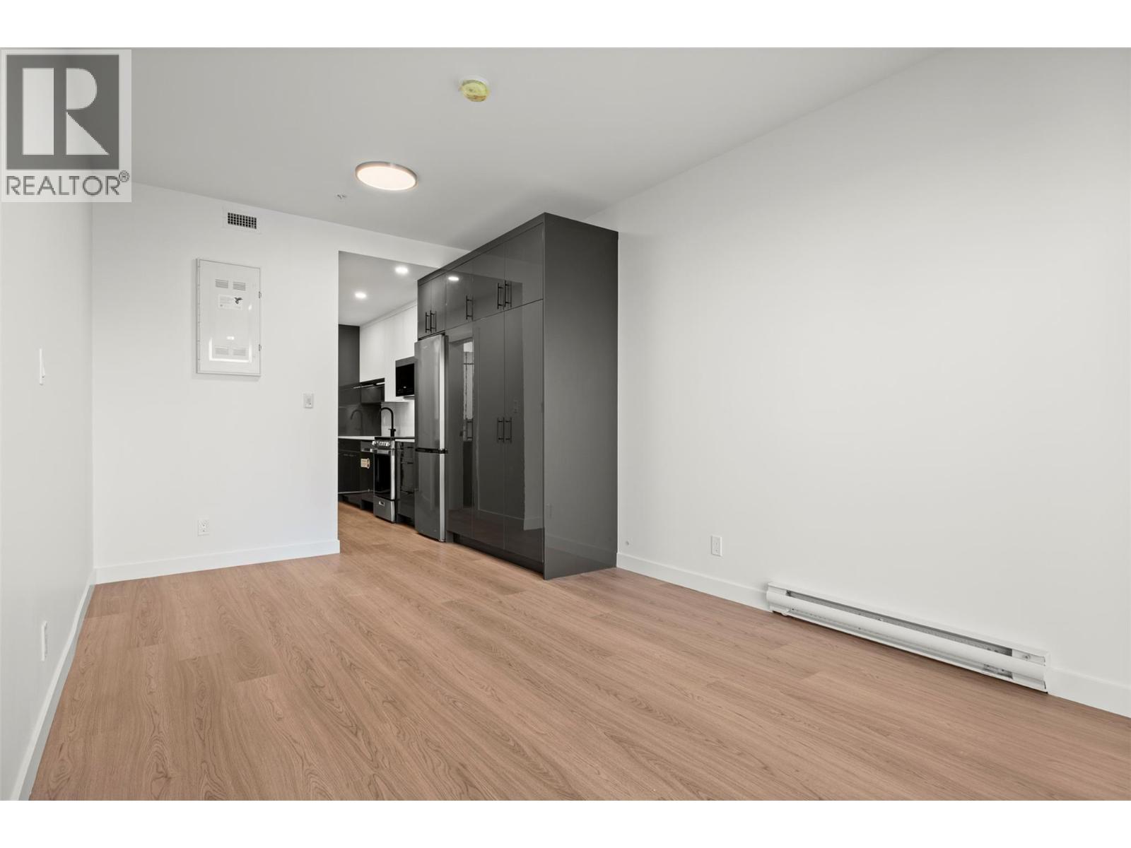 Additional image 4 of 212-1380 Pridham Avenue, Kelowna, BC, V1Y6B9