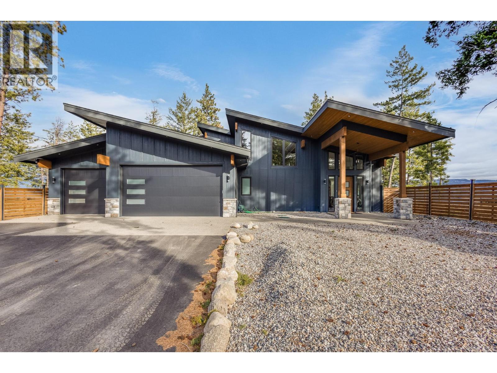 7235 Dunwaters Road, Kelowna, BC, V1Z3W4