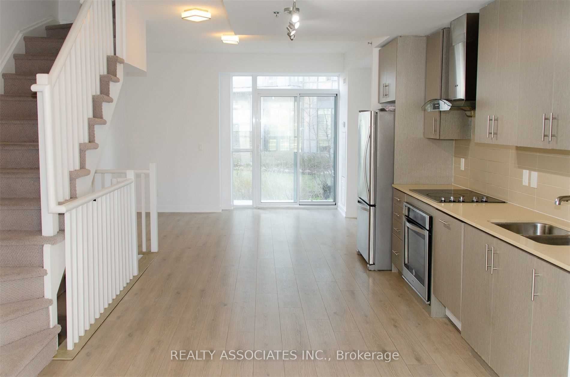 Th19-215 Bonis Avenue, Toronto, ON, M1T 3W6 photo 3
