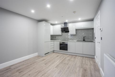 Apartment B, The Crescent, York YO24