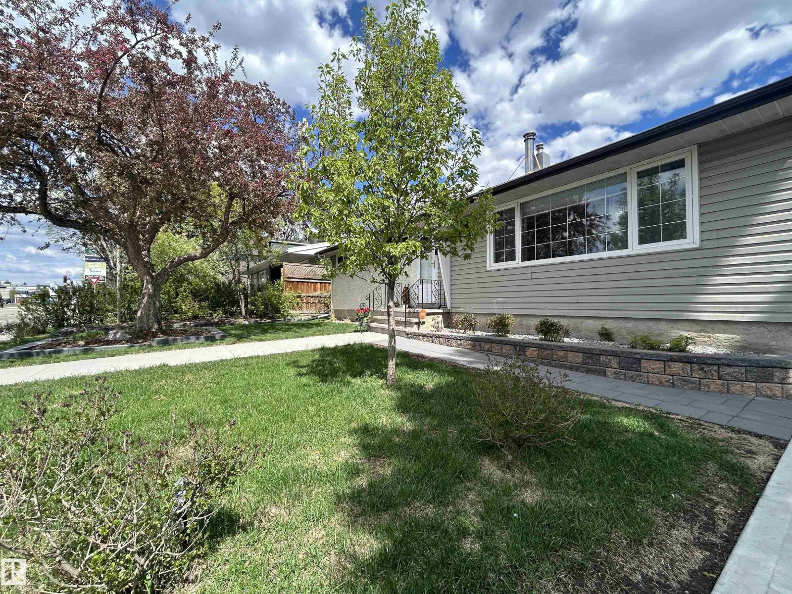 8603 149 Street NW, Edmonton, AB, T5R1B3 photo 2