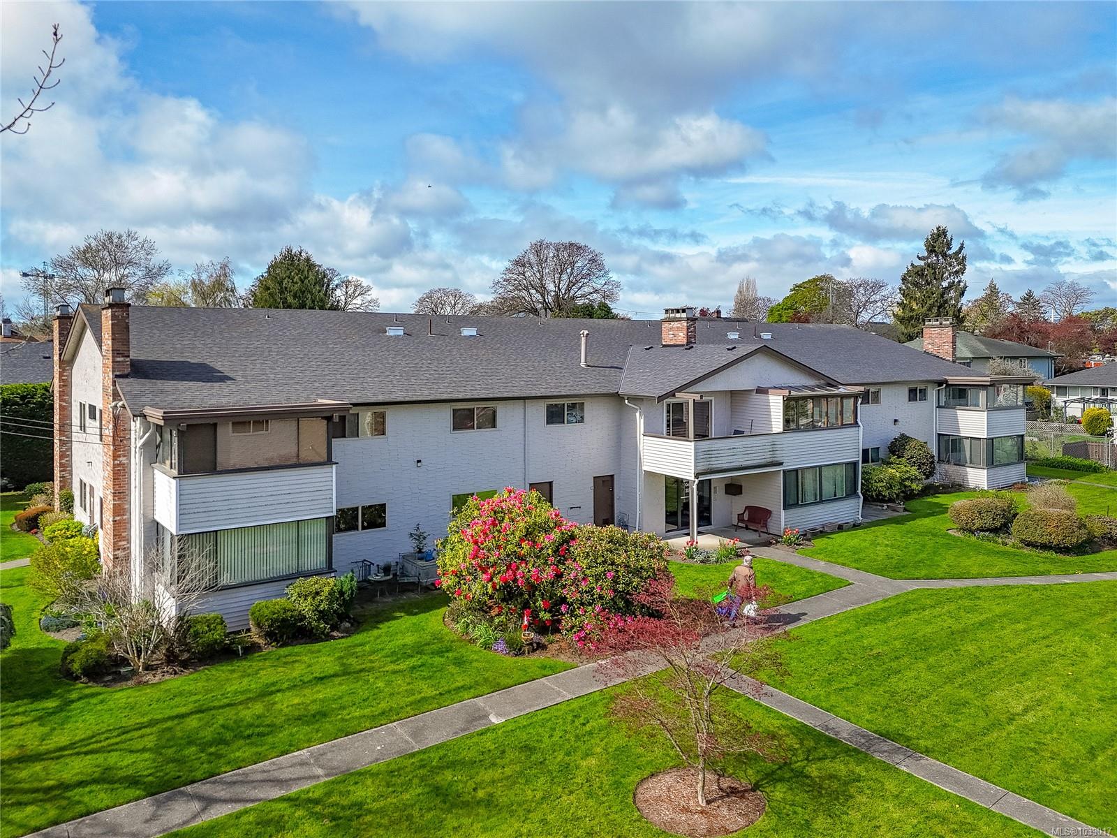 #205-3160 Irma Street, Victoria, BC, V9A 1S8
