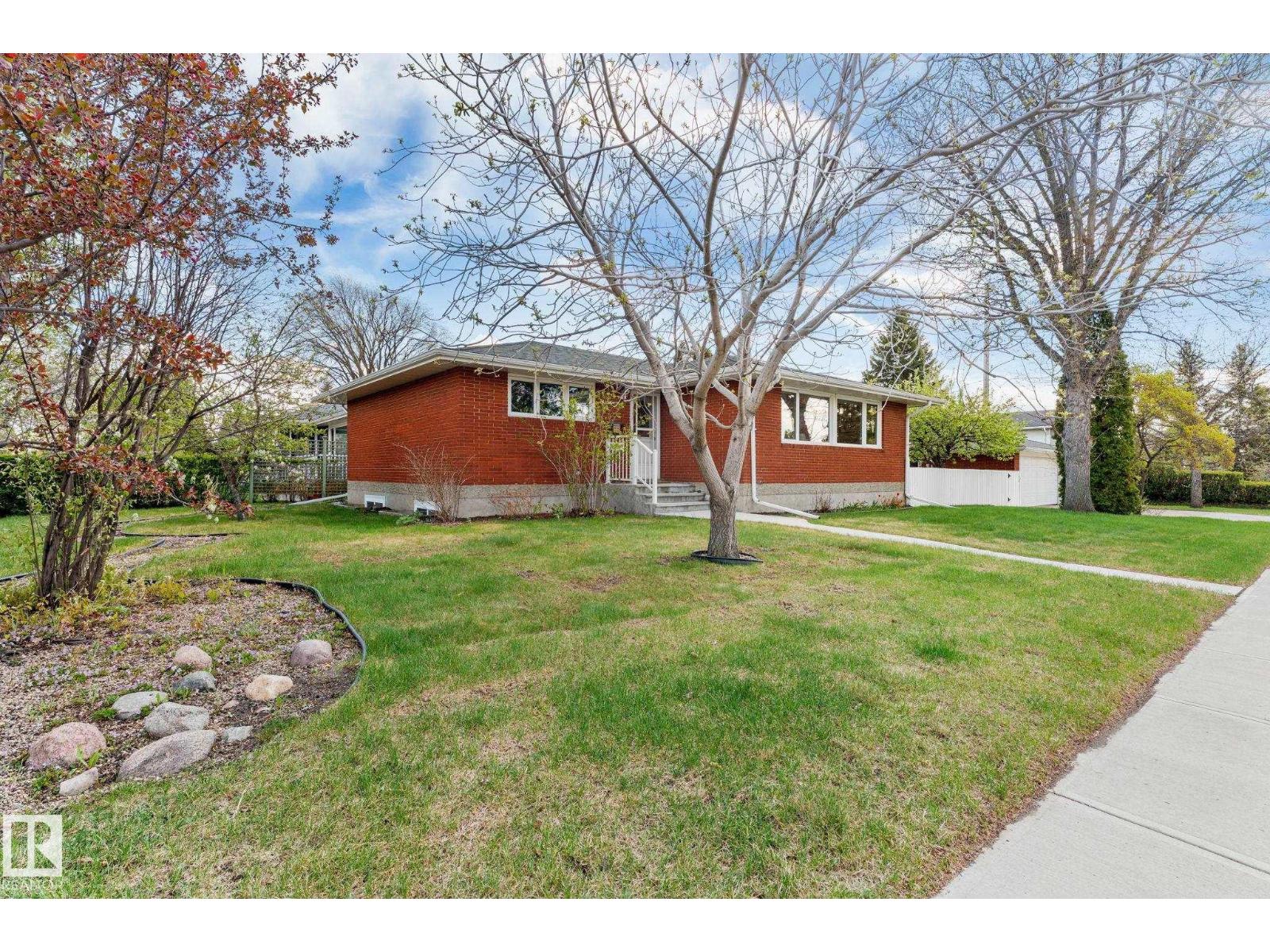 4719 117a Street NW, Edmonton, AB, T6H0E9