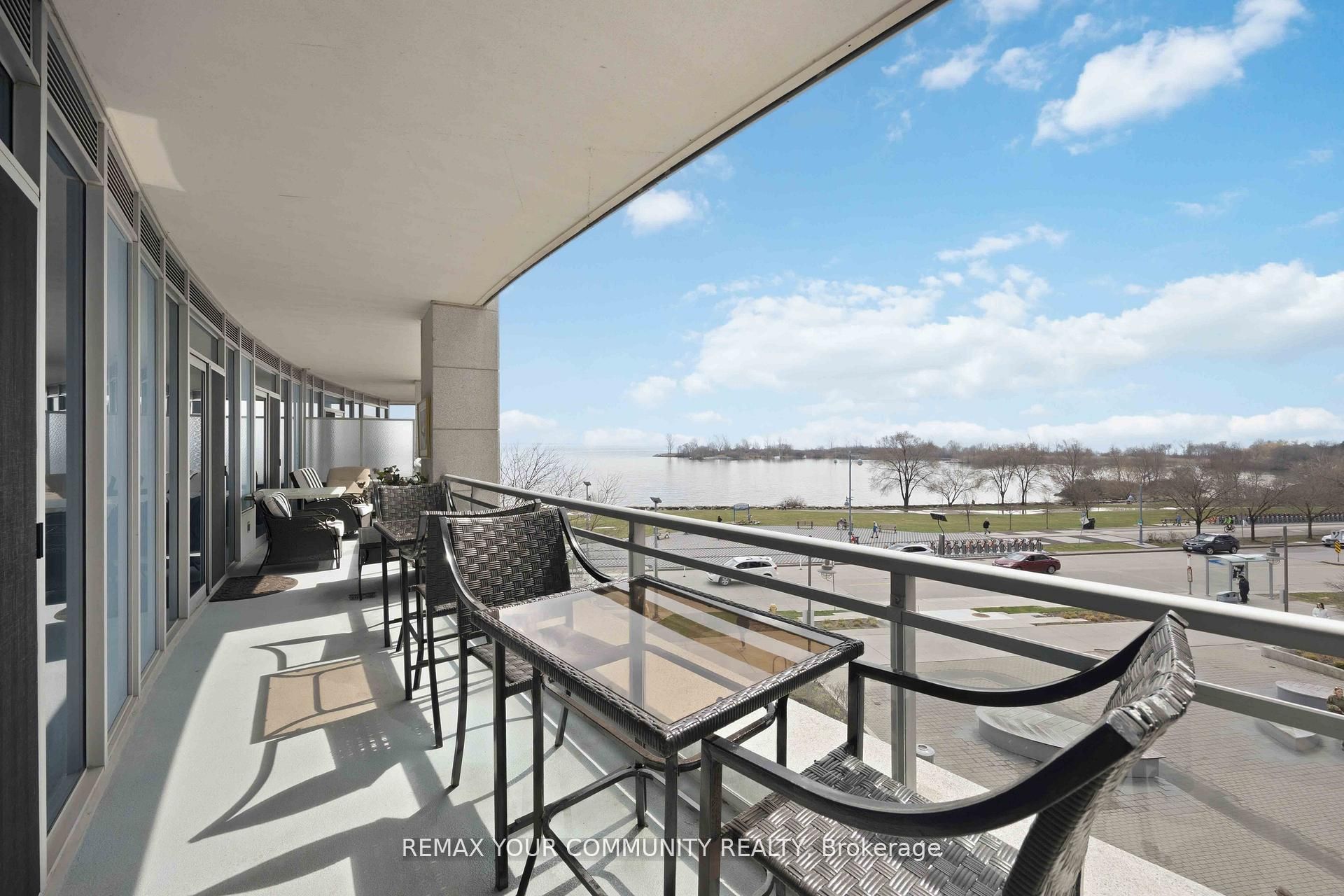 215-58 Marine Parade Drive, Toronto, ON, M8V 4G1
