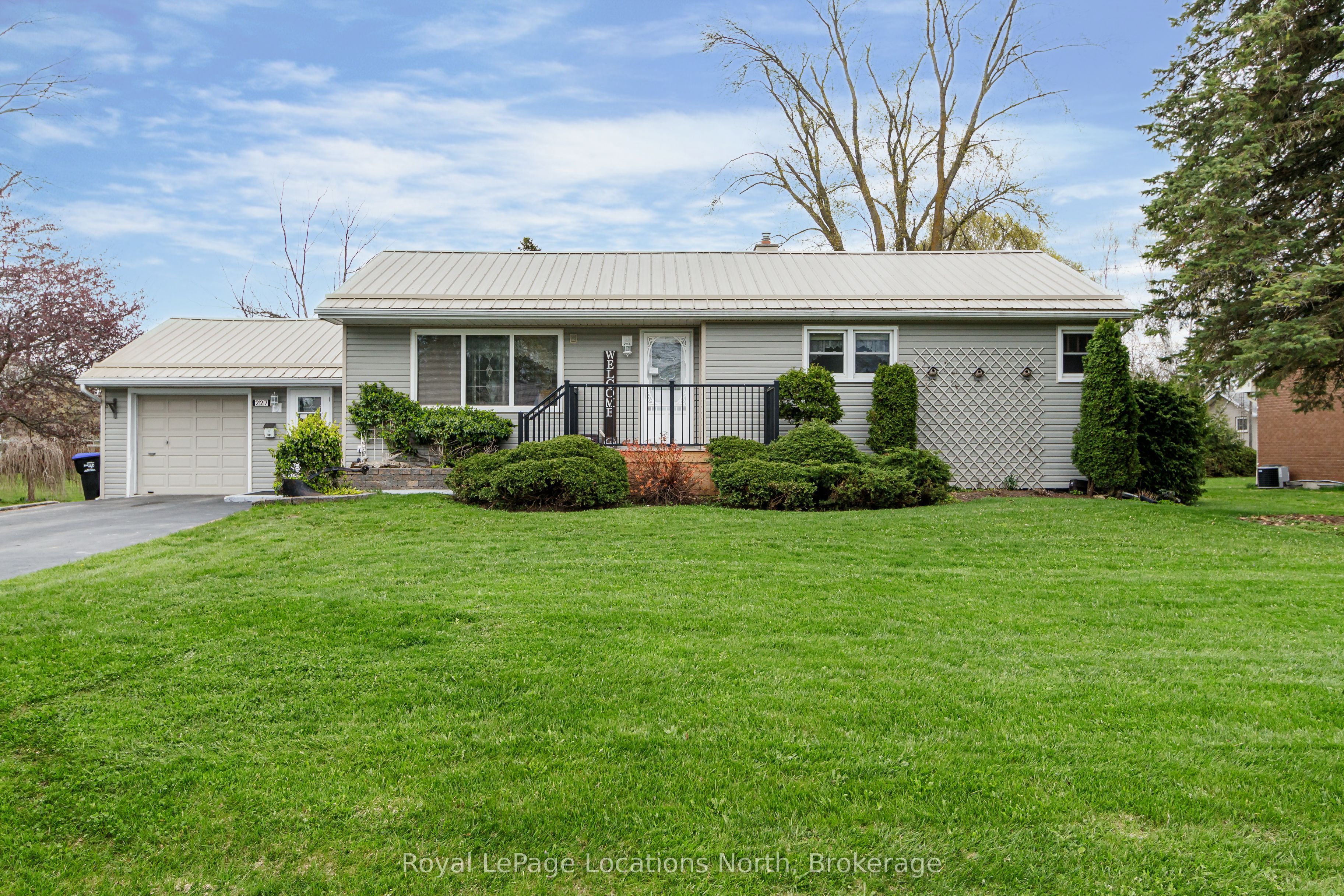 227 Superior Street, Clearview, ON, L0M 1S0