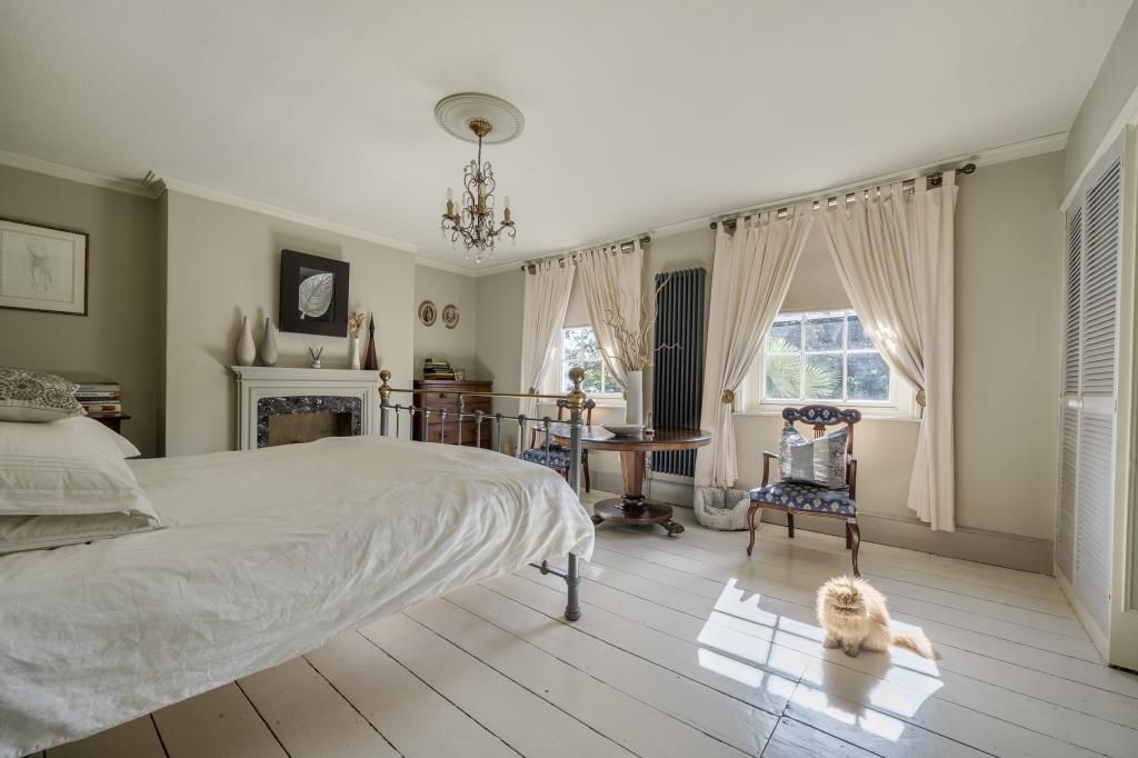 Additional image 22 of 4 bed terraced house for saleCastle Hill, Reading, Berkshire RG1