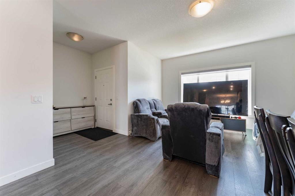 150 Red Embers Common NE, Calgary, AB, T3N1L2 photo 3
