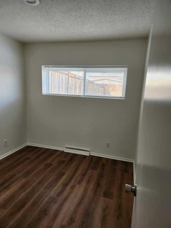 638 640 68 Avenue SW, Calgary, AB, T2V 0M9 photo 5