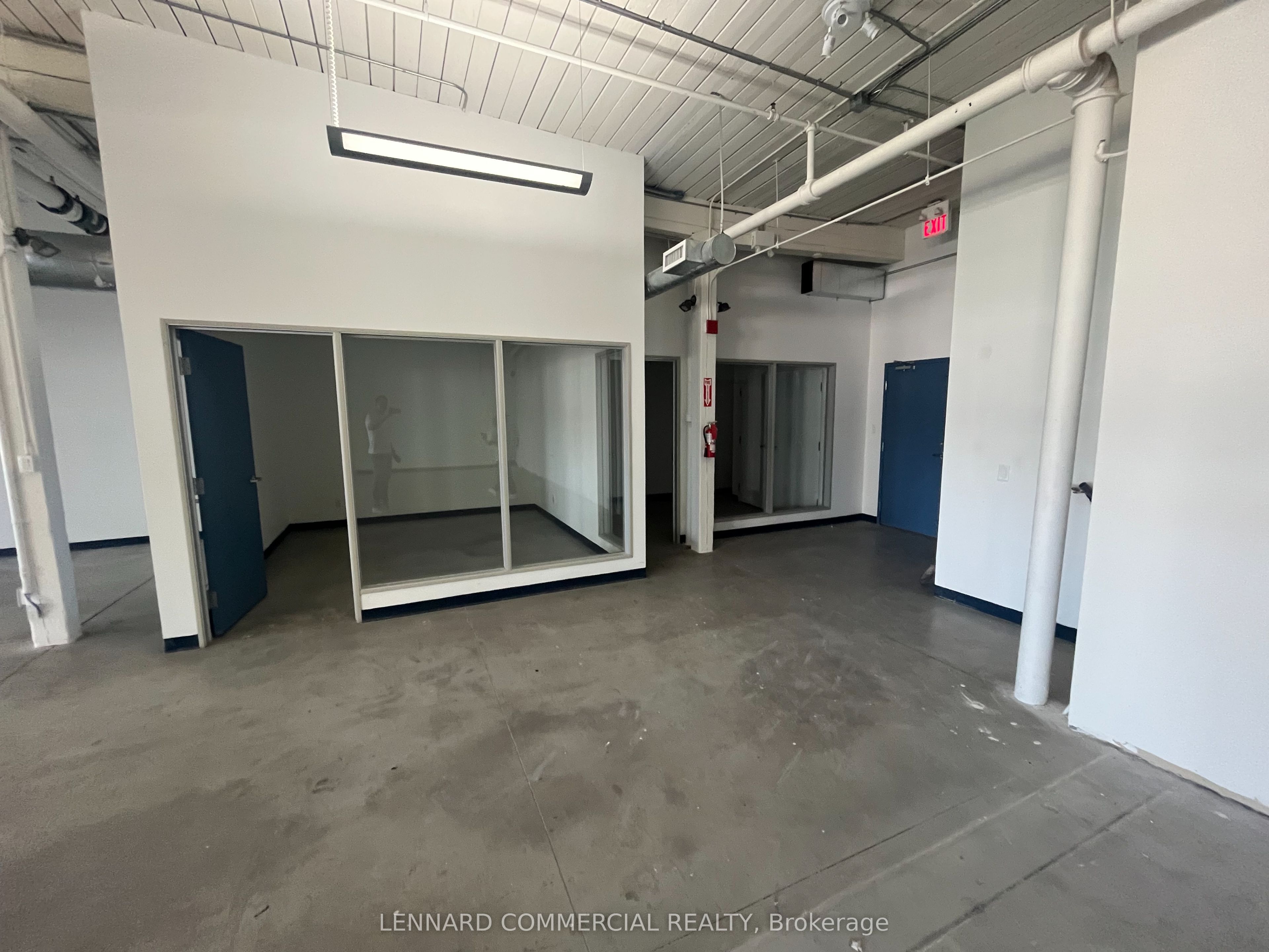 205-401 Logan Avenue, Toronto, ON, M4M 2P2